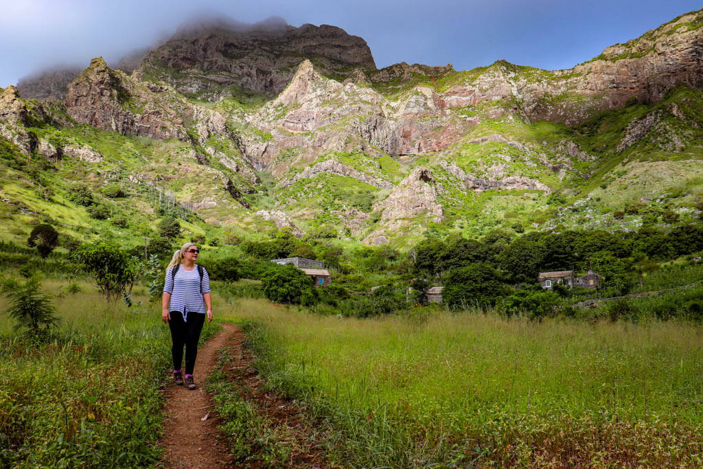 Cape Verde, mountains, dirt path, SD Desktop Wallpaper