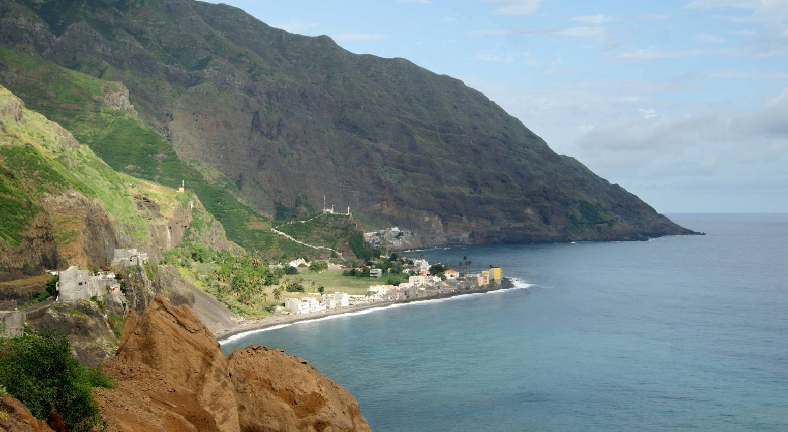 Cape Verde, coastal village, steep green mountain, HD Desktop Wallpaper
