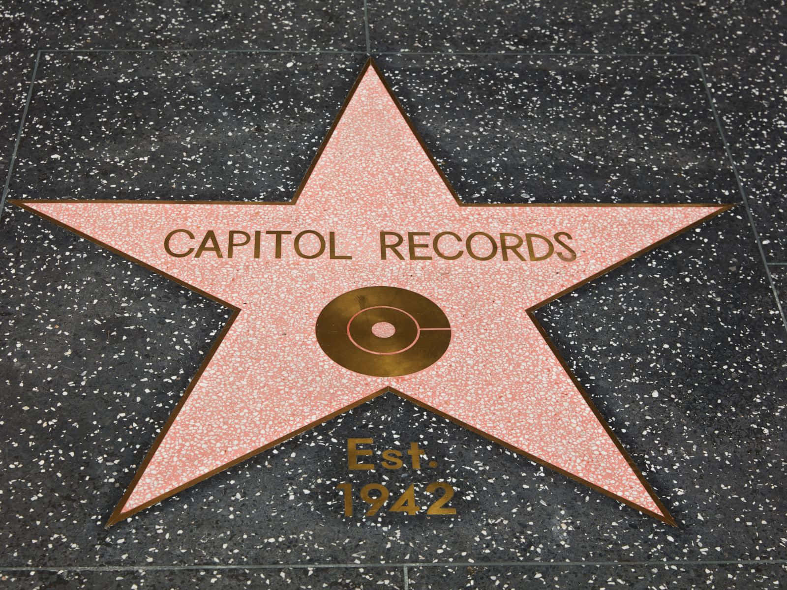 Capitol Records Building, pink terrazzo star, black speckled pavement, HD Desktop Wallpaper