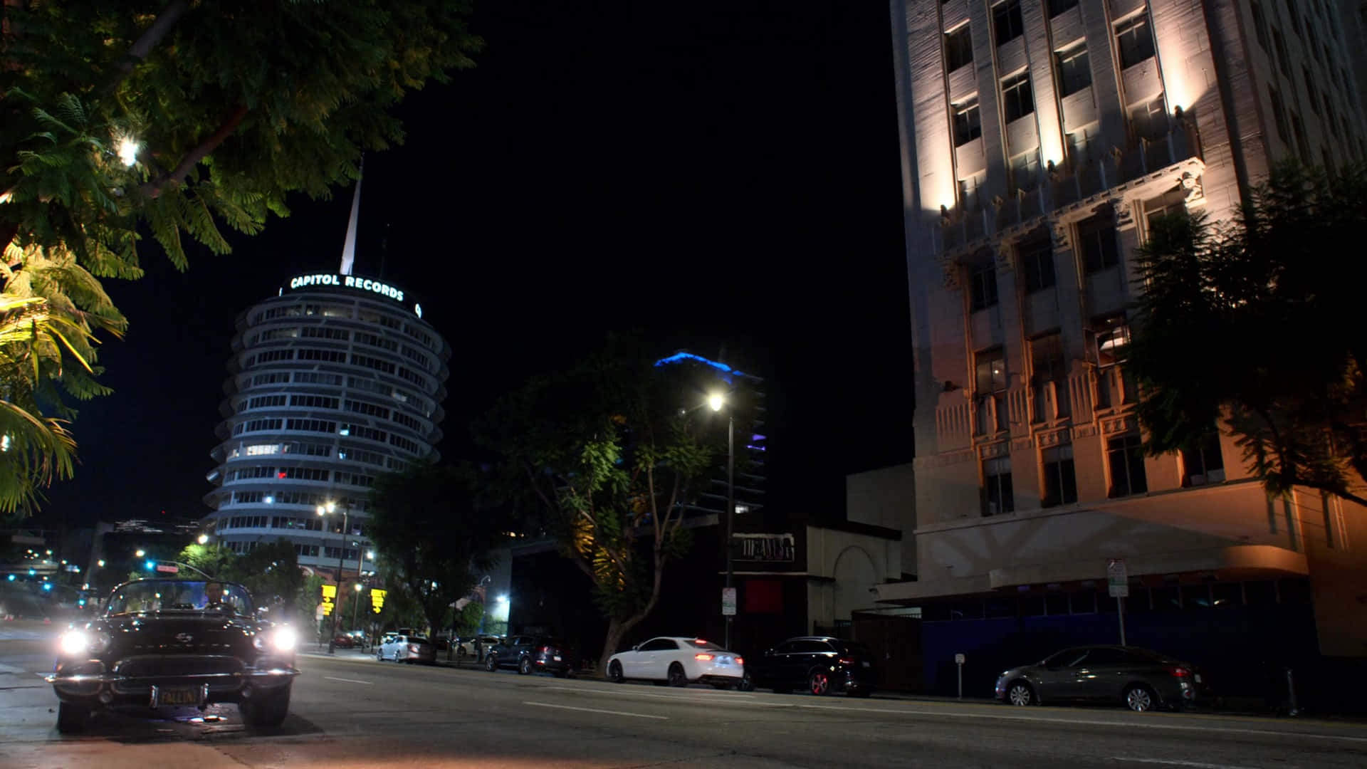 Capitol Records Building, vintage car, city street, Full HD Desktop Wallpaper
