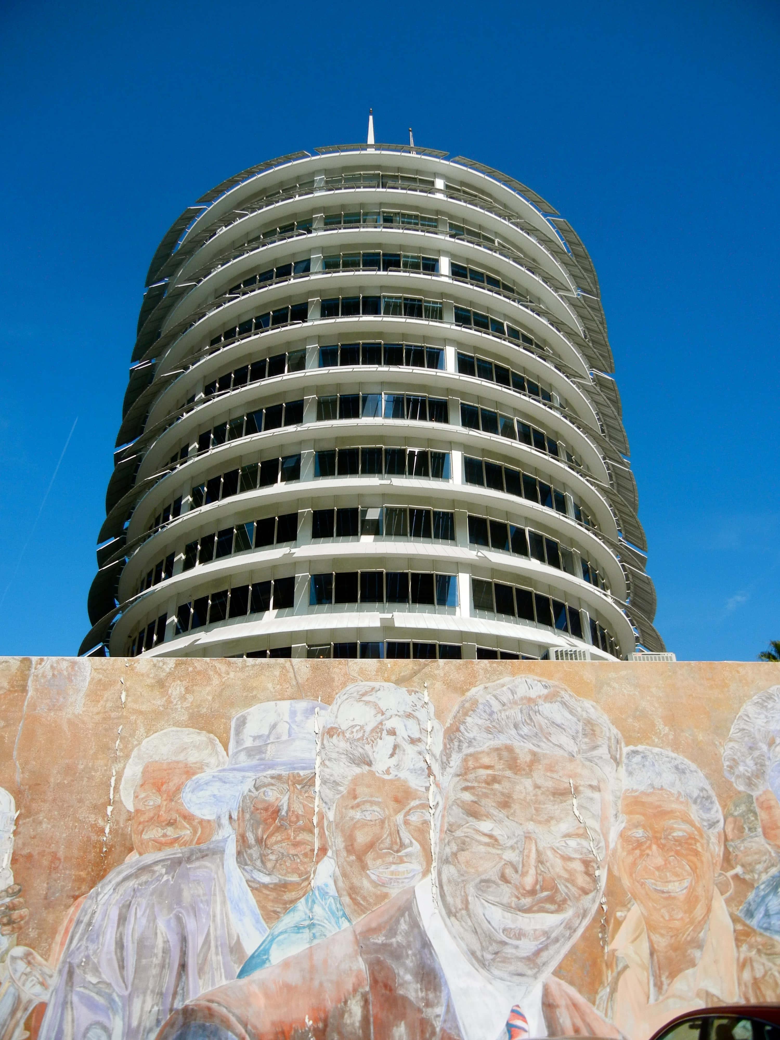 Capitol Records Building, white spiral building, clear blue sky, 4K Phone Wallpaper