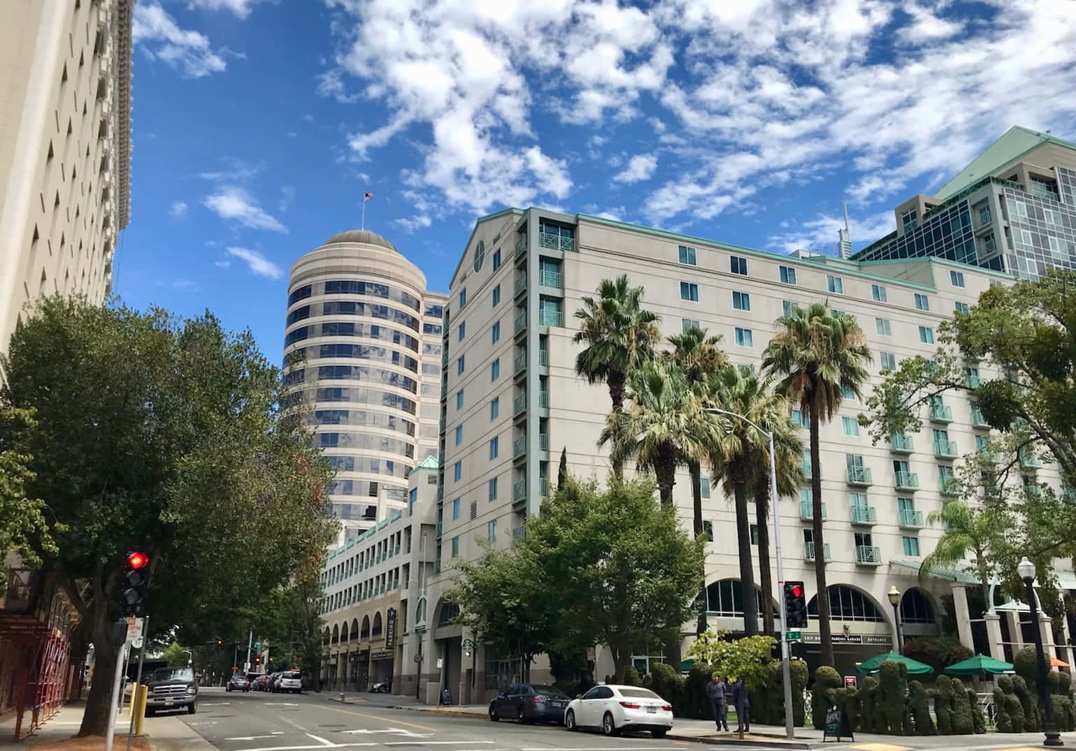 Capitol Records Building, palm trees, modern buildings, HD Desktop Wallpaper