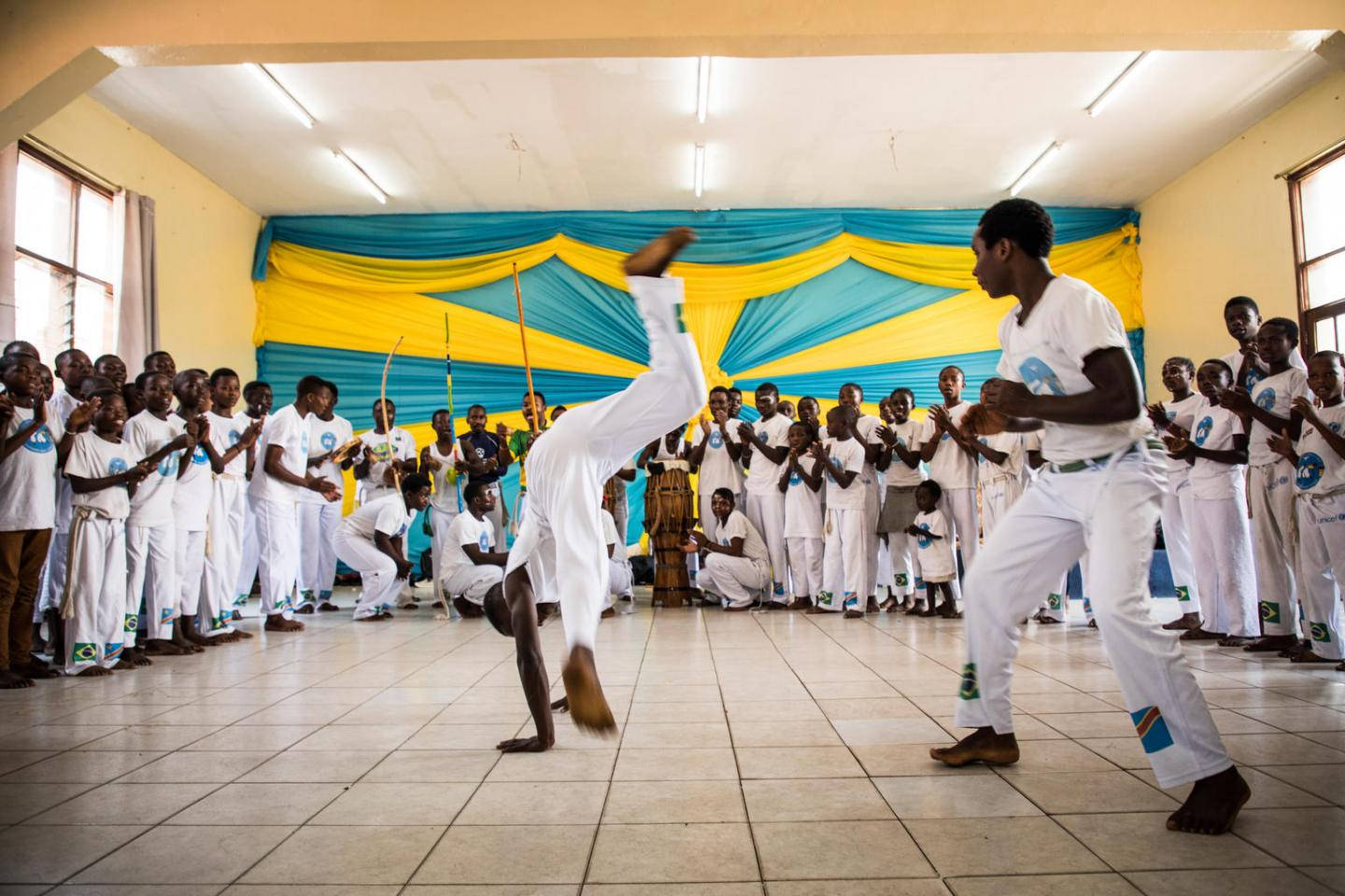 indoor capoeira match, tiled hall, white, HD Desktop Wallpaper