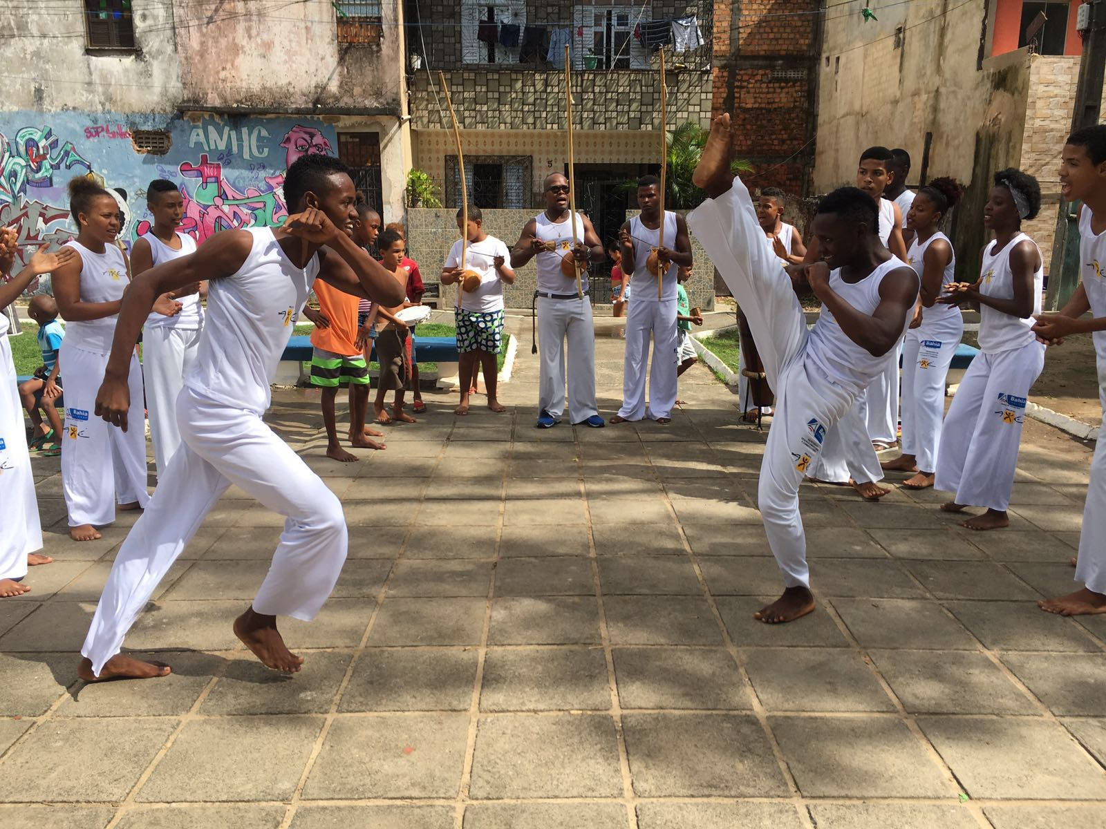 Capoeira, white uniforms, sunlit tiled courtyard, HD Desktop Wallpaper