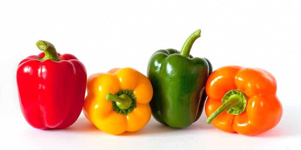 red bell pepper, yellow bell pepper, green bell pepper, SD Desktop Wallpaper