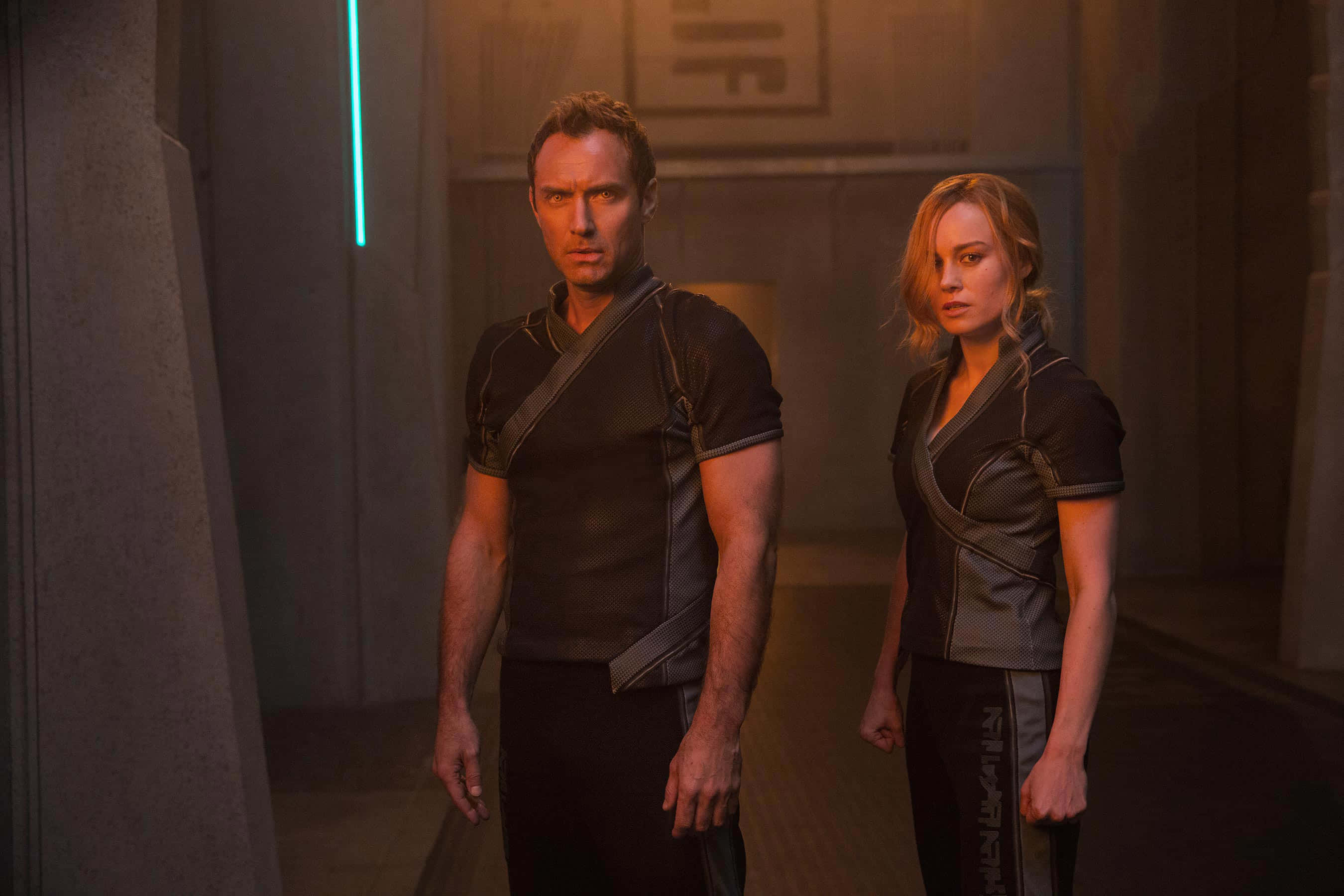 Captain Marvel Movie, astronauts, black tactical gear, 2K Desktop Wallpaper