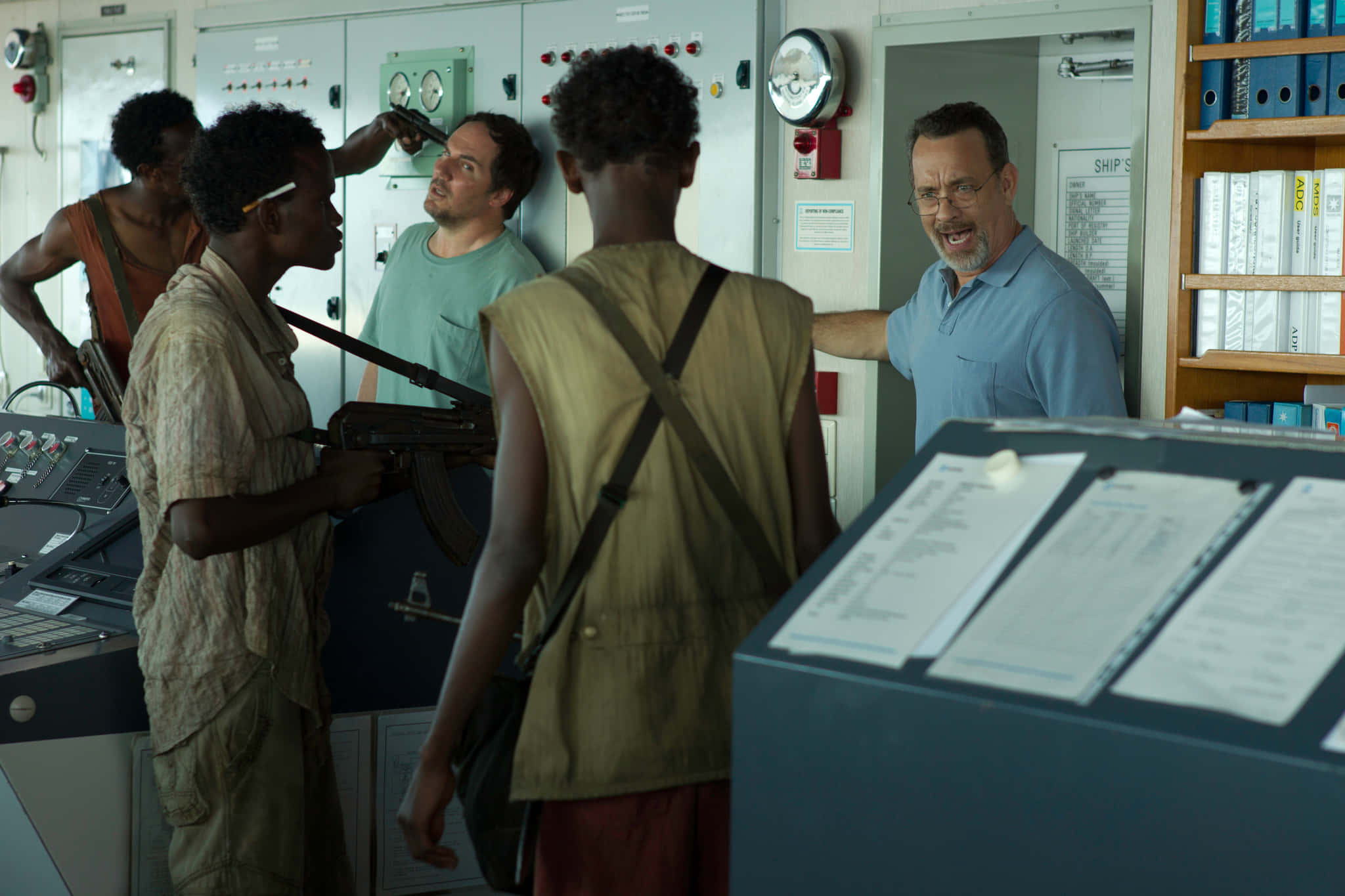 Captain Phillips, ship's control room, armed men, Full HD Desktop Wallpaper