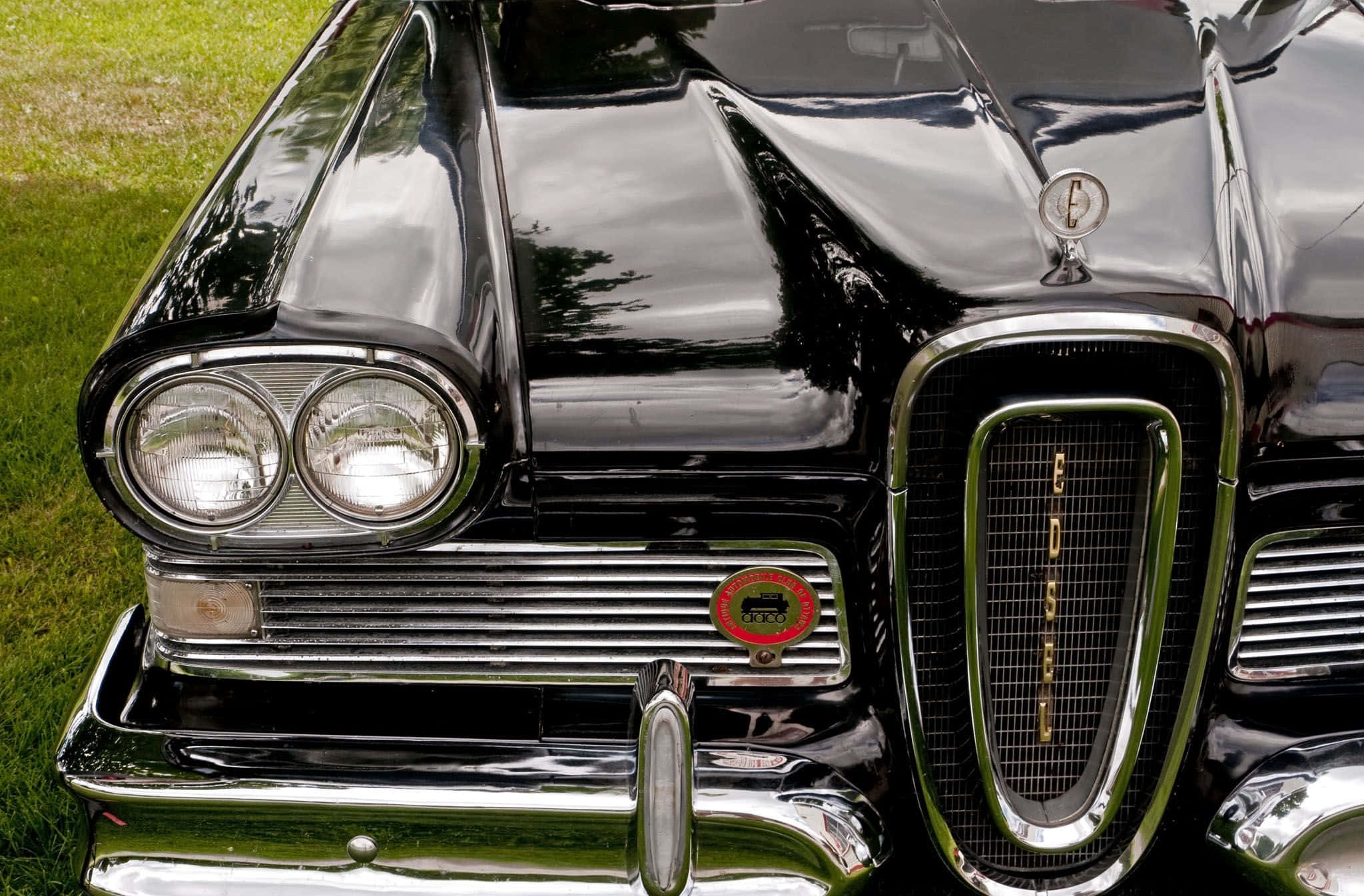 glossy black classic car, front grille, headlights, Full HD Desktop Wallpaper