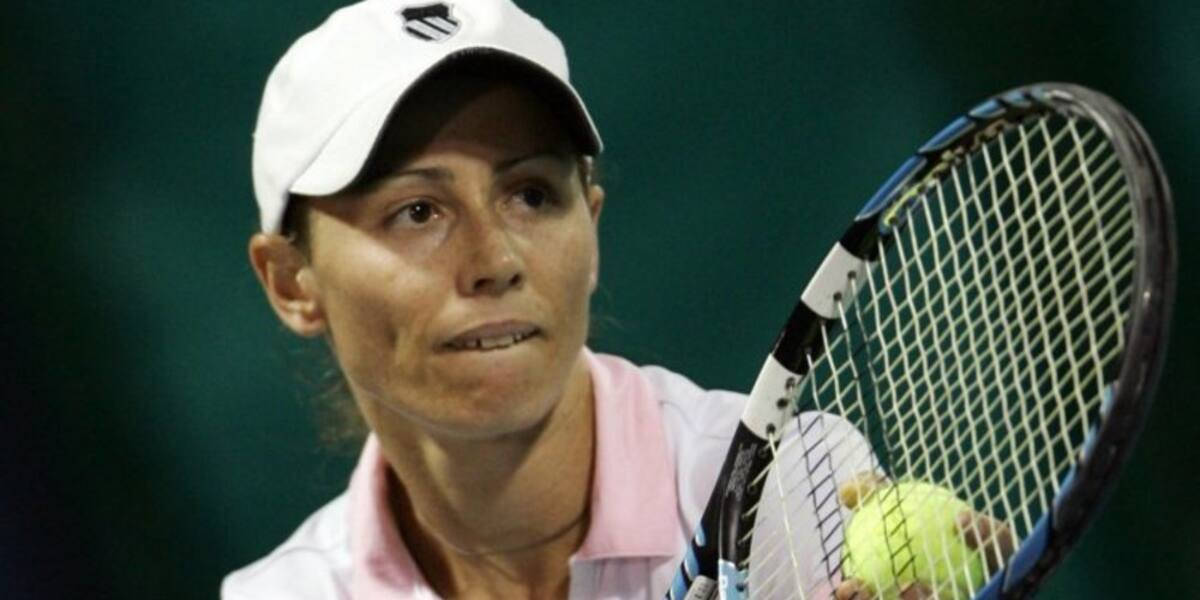 Cara Black, tennis racket, tennis ball, SD Desktop Wallpaper