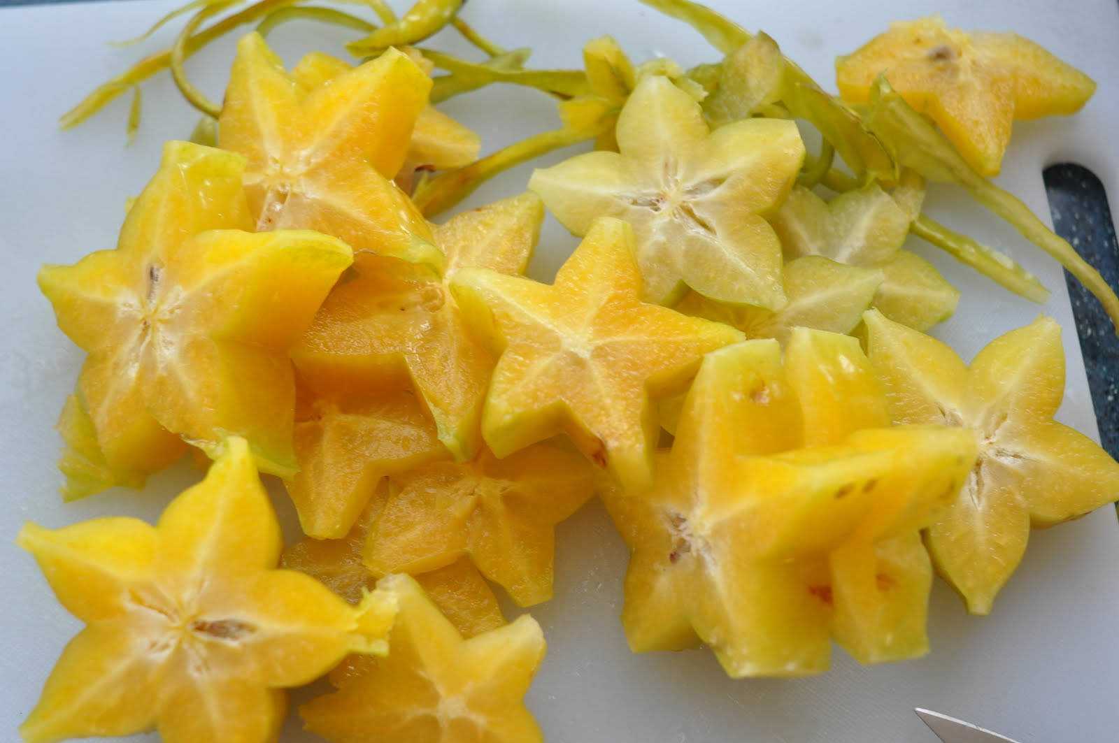 starfruit, star pattern, white cutting board, HD Desktop Wallpaper