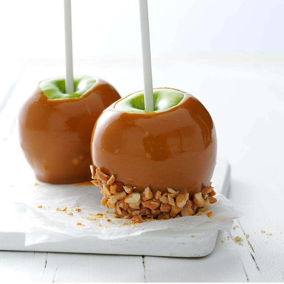 caramel apples, glossy caramel apples, chopped nuts, SD Desktop Wallpaper