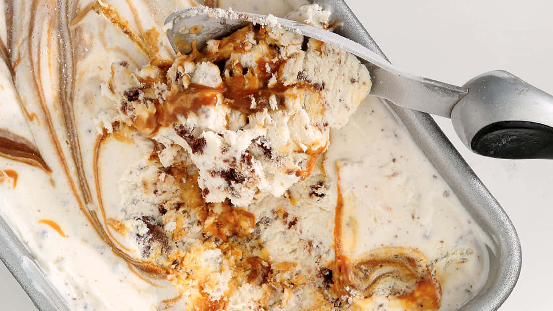 caramel brownie, creamy caramel swirl ice cream, chocolate chunks, SD Desktop Wallpaper