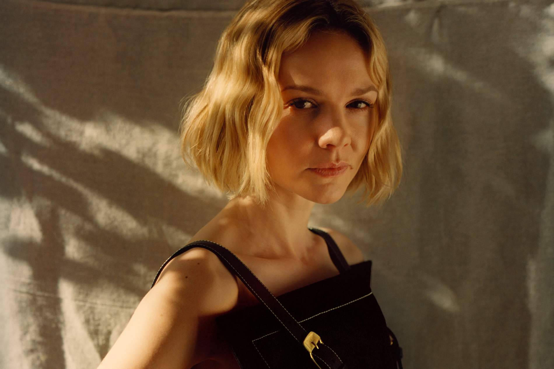 Carey Mulligan, bob blonde hair, warm sunlight, HD Desktop Wallpaper