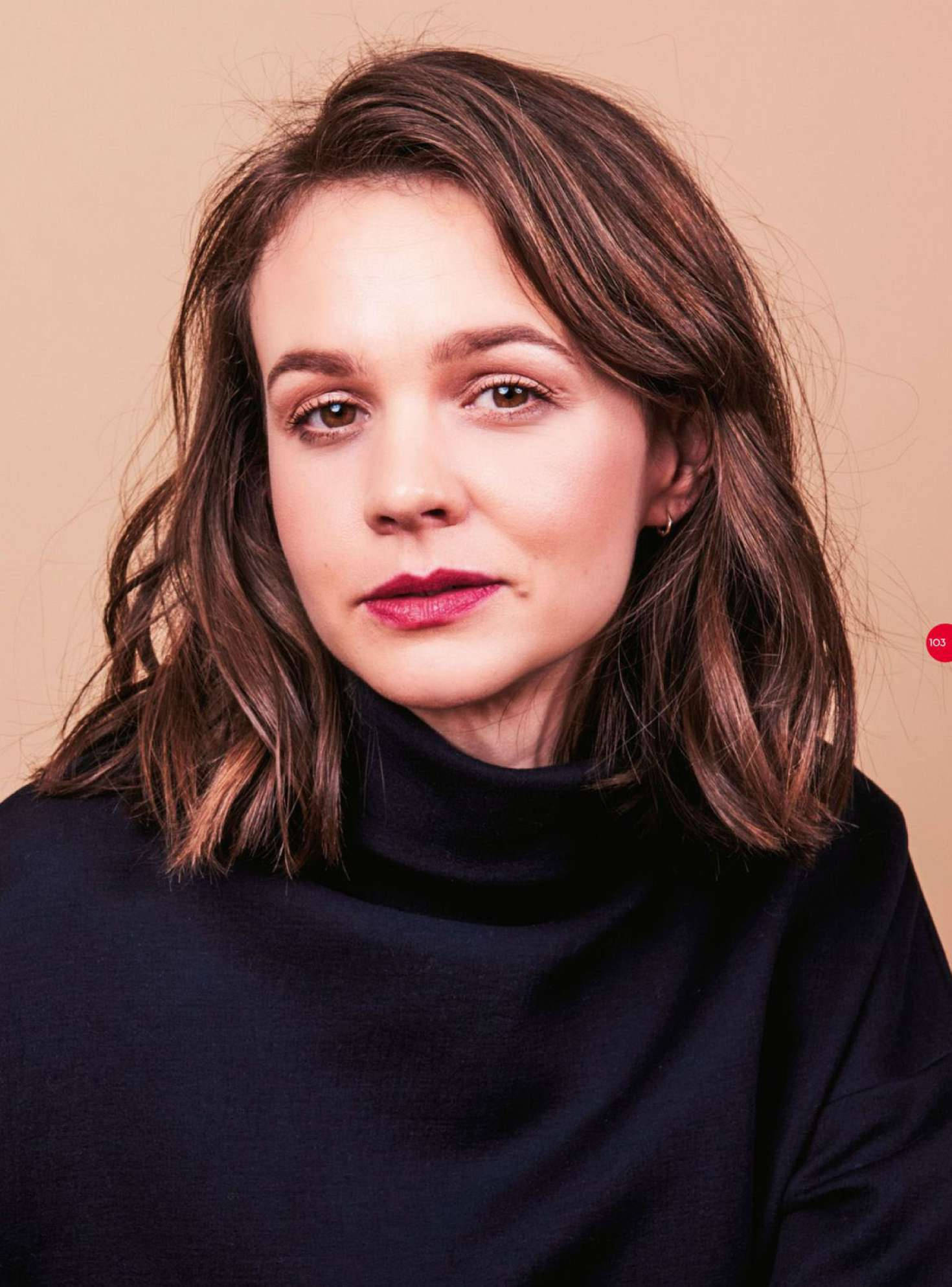 Carey Mulligan, turtleneck, wavy brown hair, Full HD Phone Wallpaper