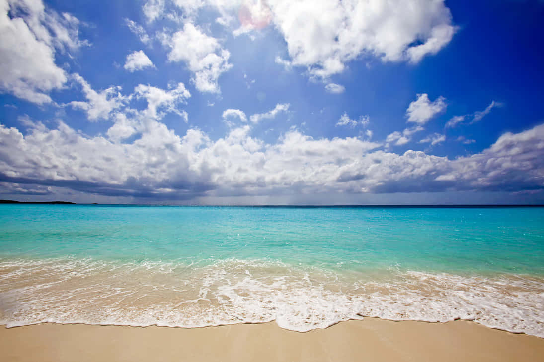 Caribbean Beach, turquoise waves, golden beach, SD Desktop Wallpaper