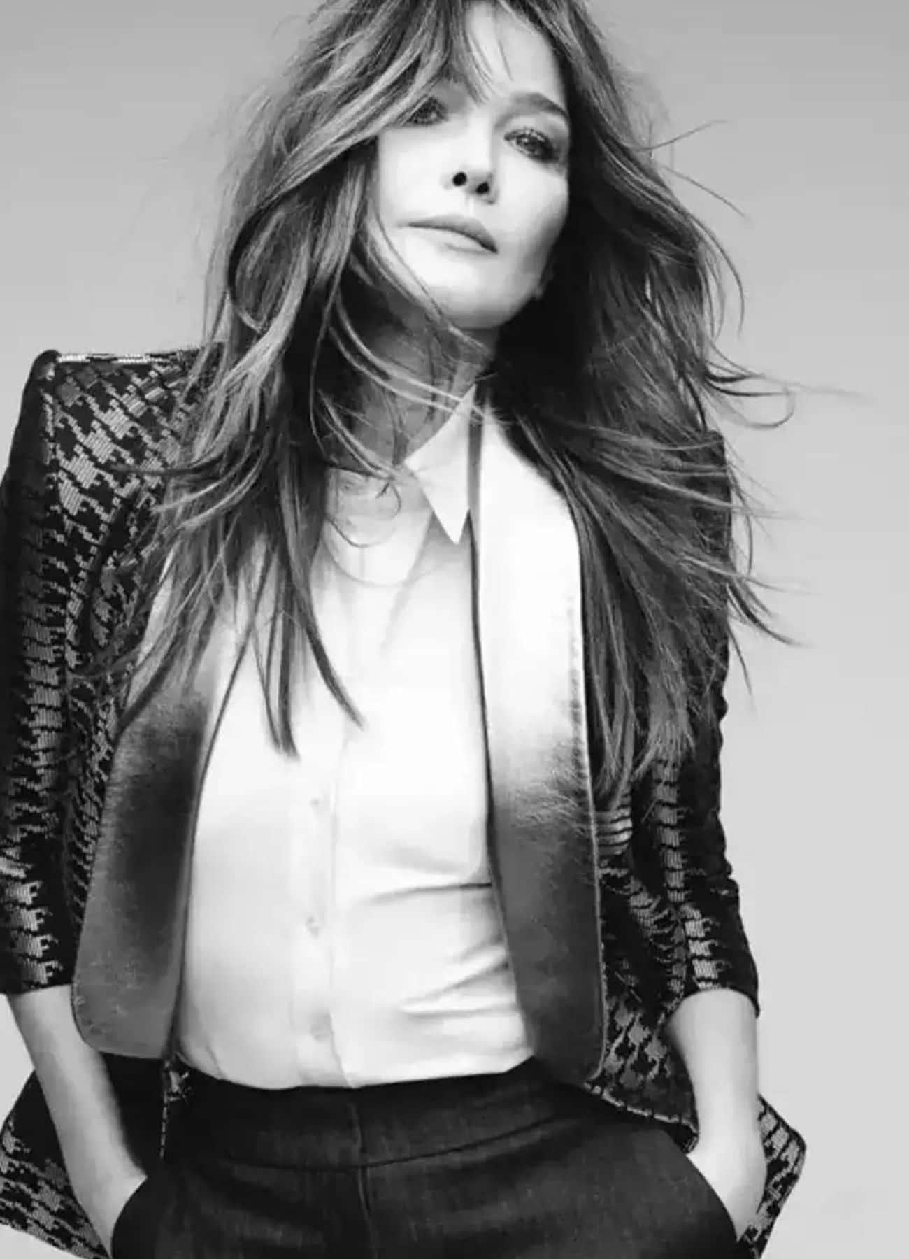 Carla Bruni, monochrome portrait, windswept hair, HD Phone Wallpaper
