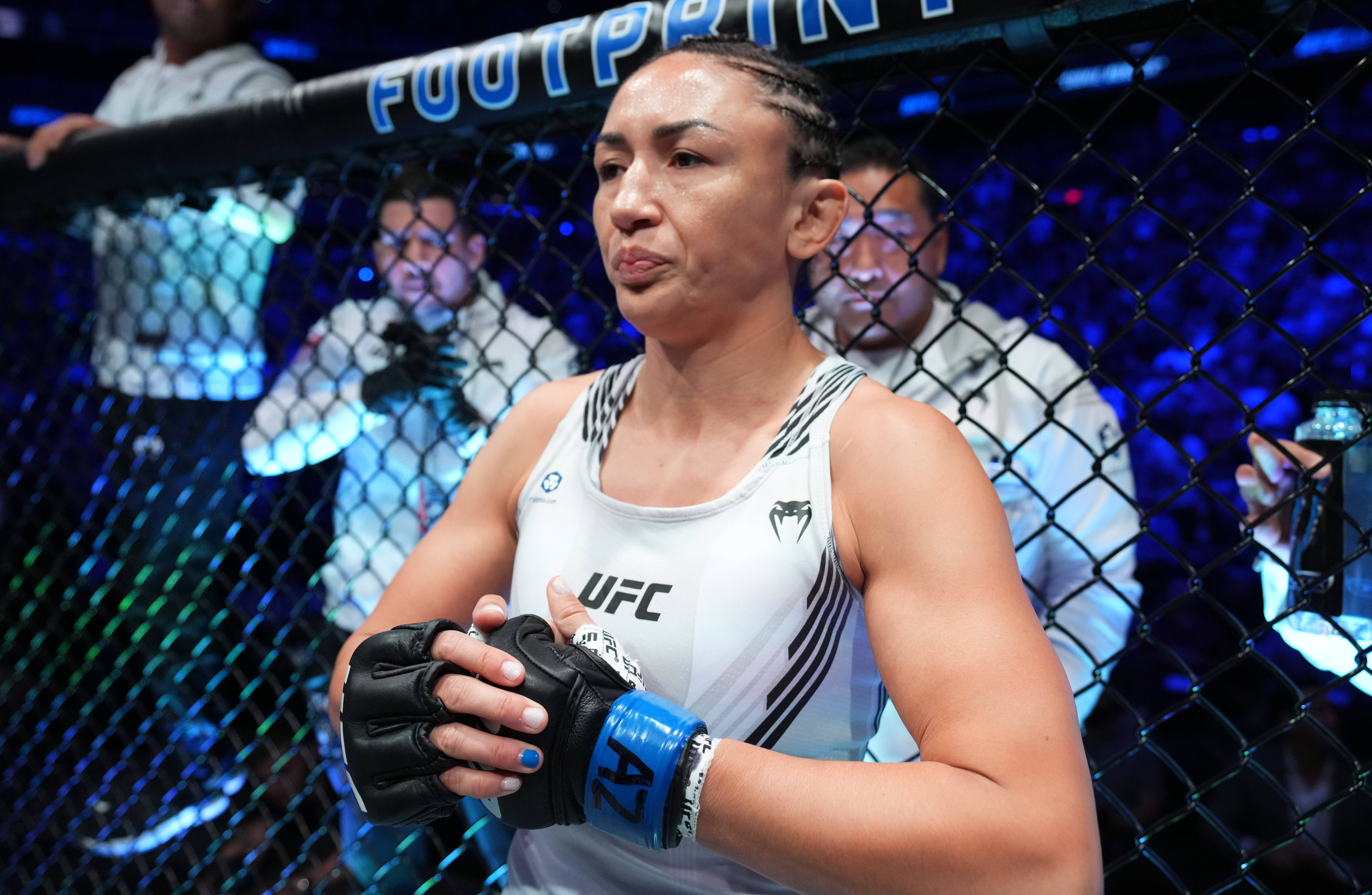 Carla Esparza, UFC tank top, blue-lit octagon cage, 4K Desktop Wallpaper