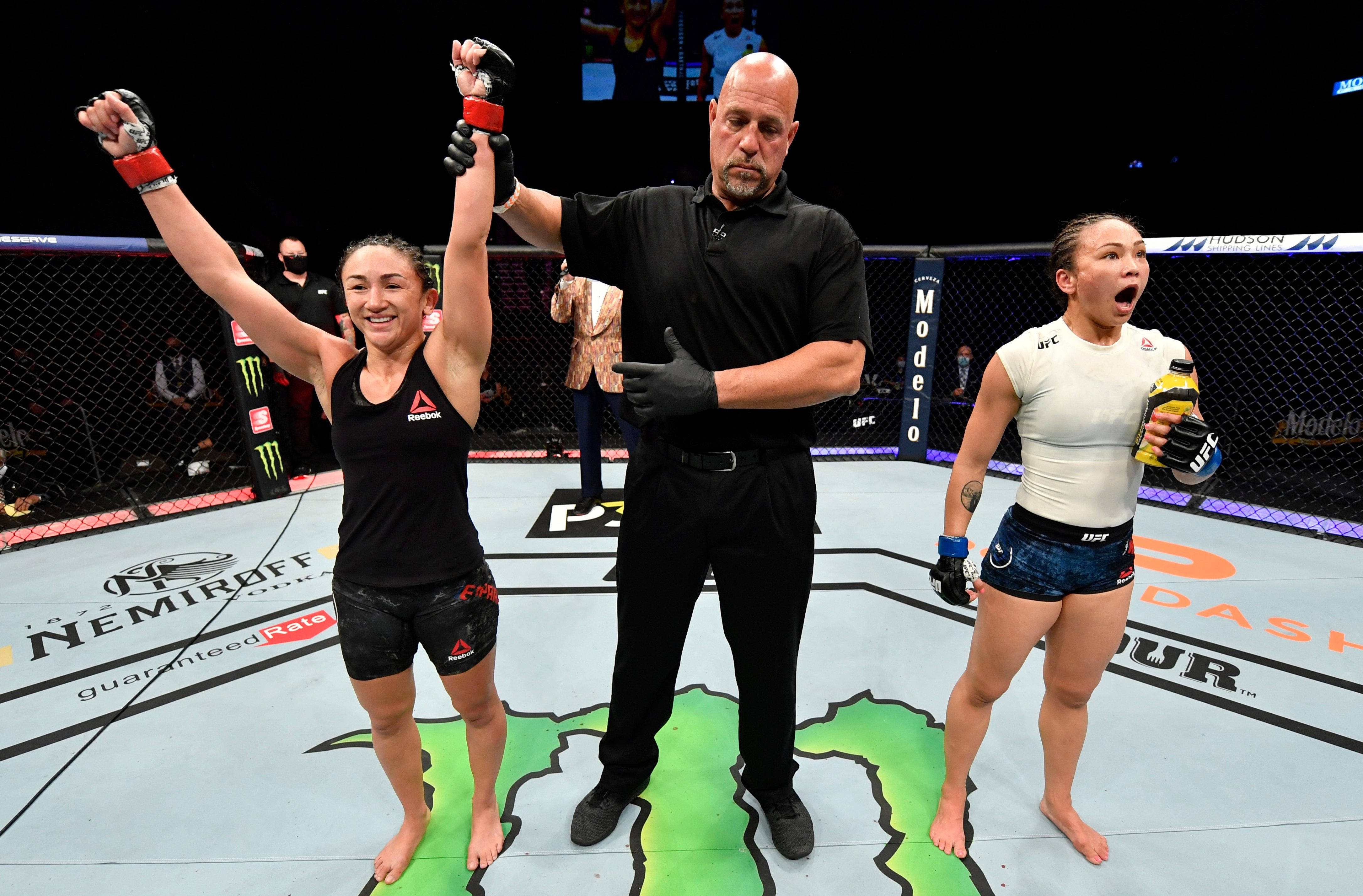 Carla Esparza, UFC referee, octagon, 4K Desktop Wallpaper