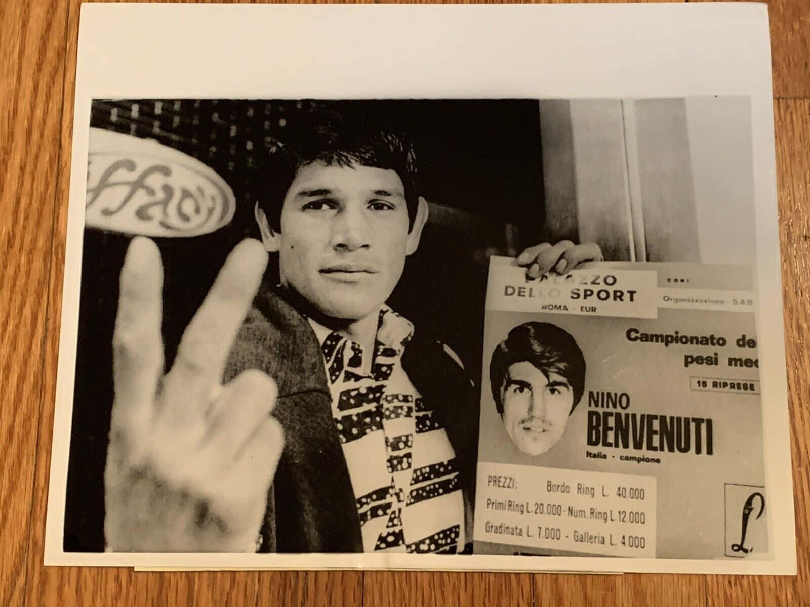 Carlos Monzon, boxing poster, peace sign, HD Desktop Wallpaper