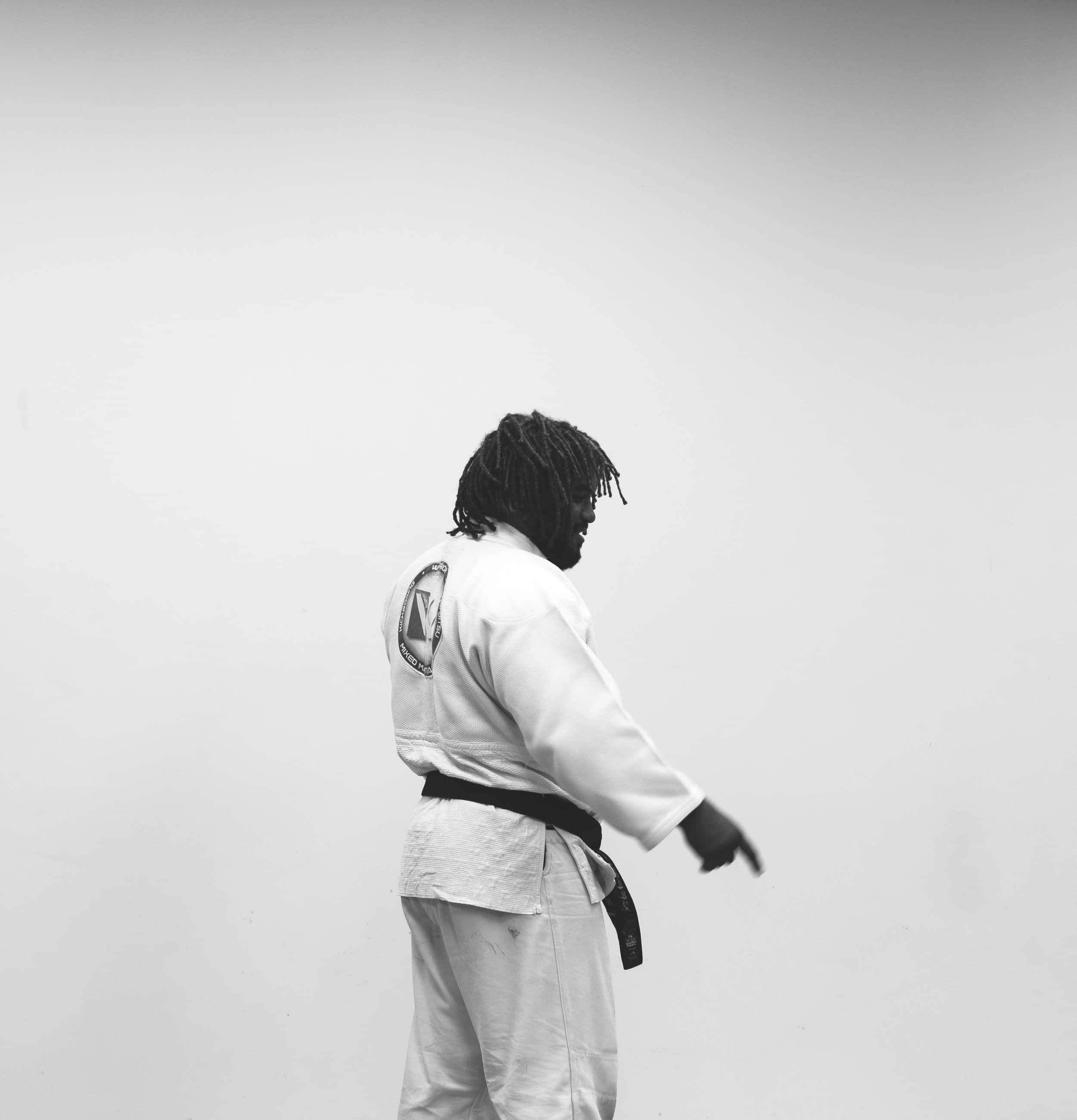 Carlos Newton, Canadian Mixed Martial Artist, white gi, 2K Phone Wallpaper
