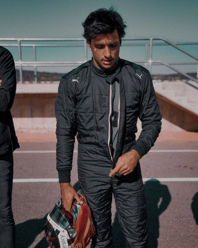 Carlos Sainz Jr, black racing suit, helmet, SD Phone Wallpaper