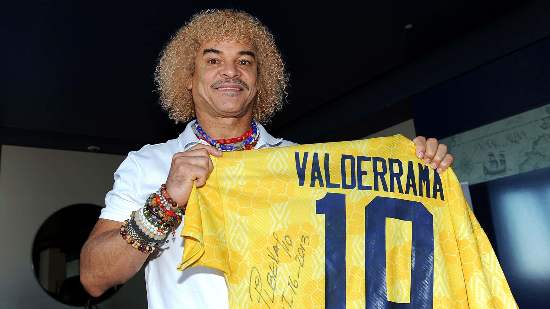 Carlos Valderrama, signed jersey, yellow, Full HD Desktop Wallpaper