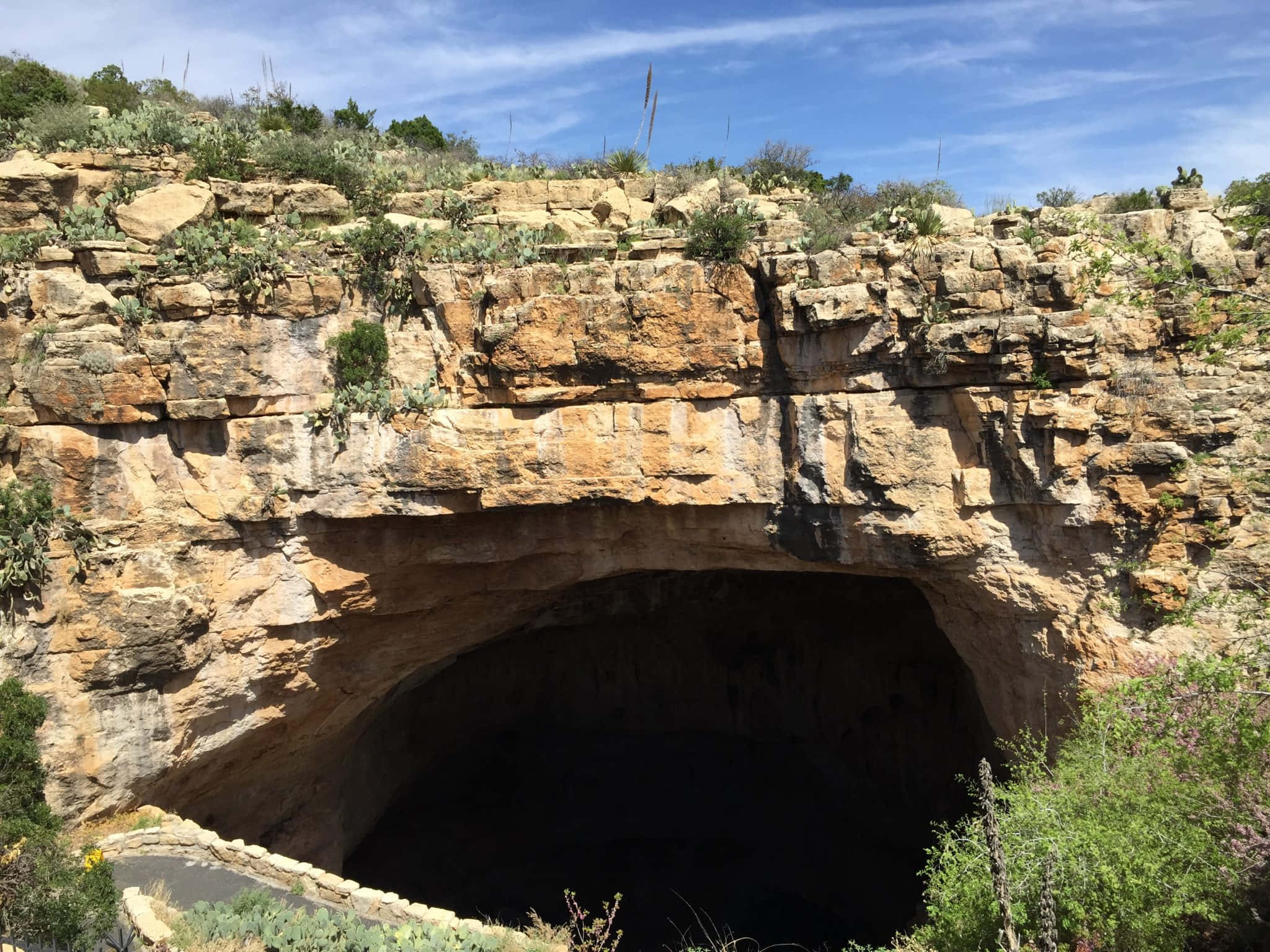 Carlsbad Caverns National Park, cave opening, rugged cliffs, Full HD Desktop Wallpaper