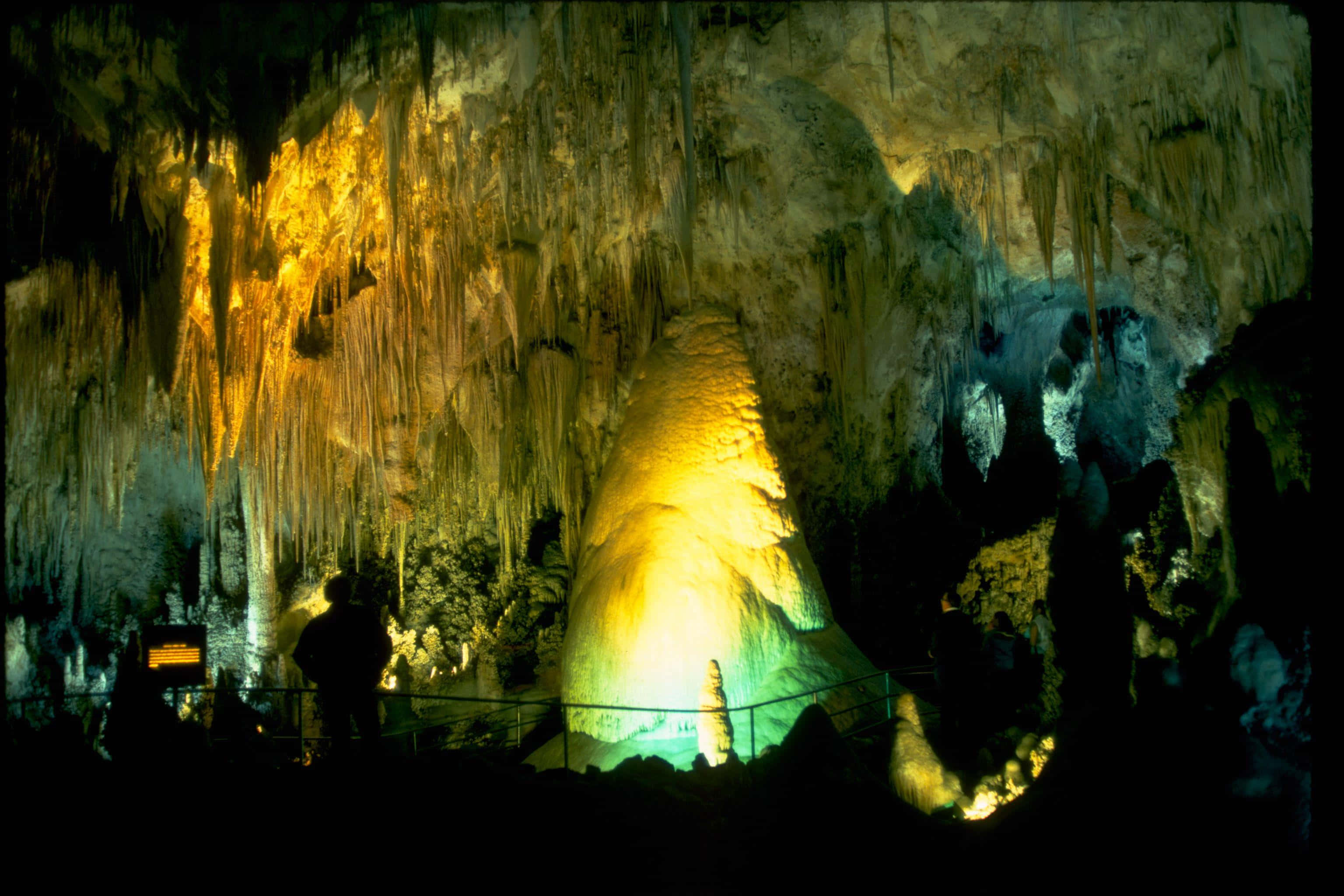 Carlsbad Caverns National Park, stalactite, stalagmite, 2K Desktop Wallpaper