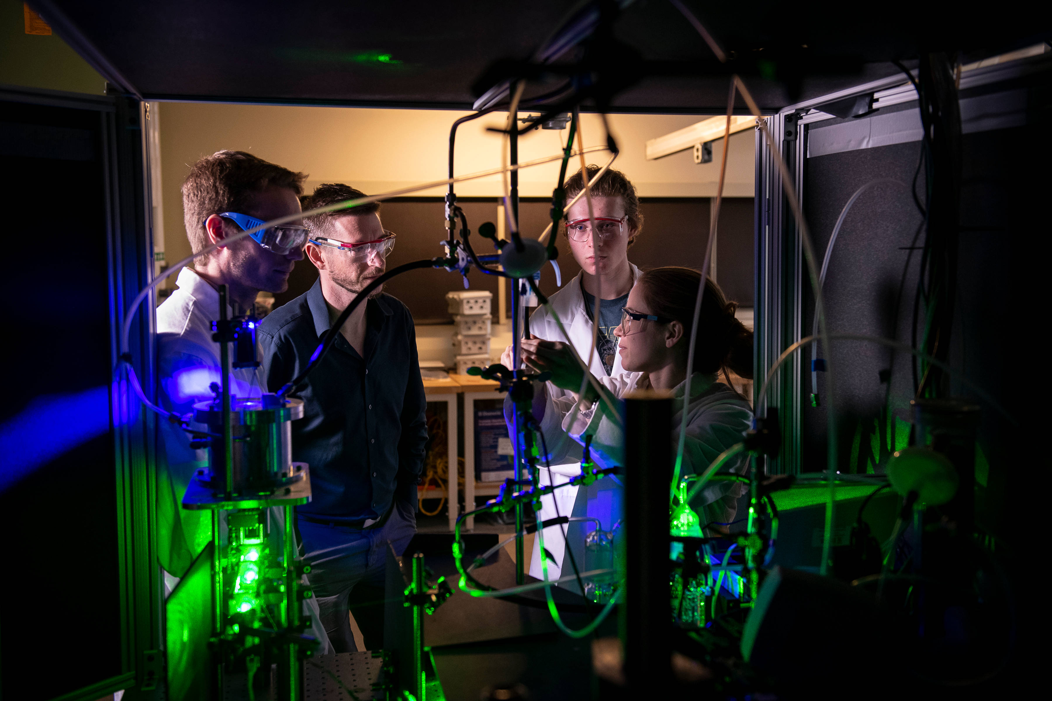 Carnegie Mellon University, lab coats, goggles, 2K Desktop Wallpaper