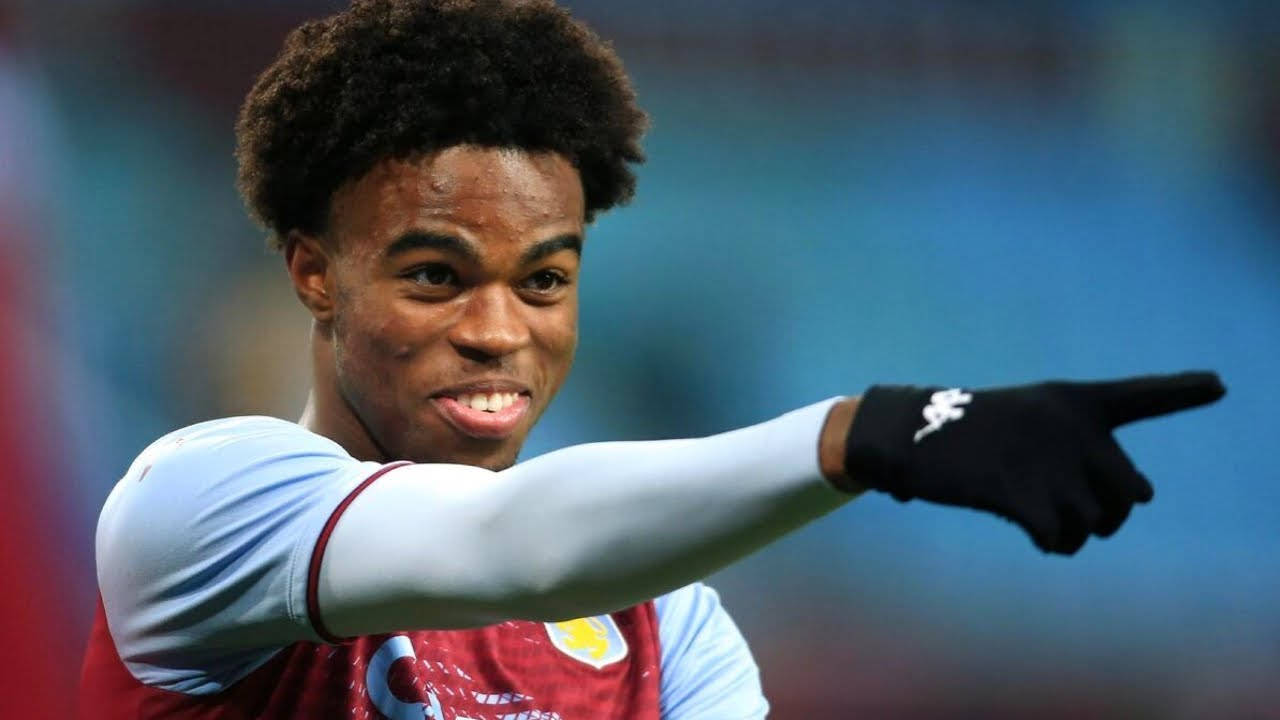 Carney Chukwuemeka, claret and blue jersey, black glove, HD Desktop Wallpaper