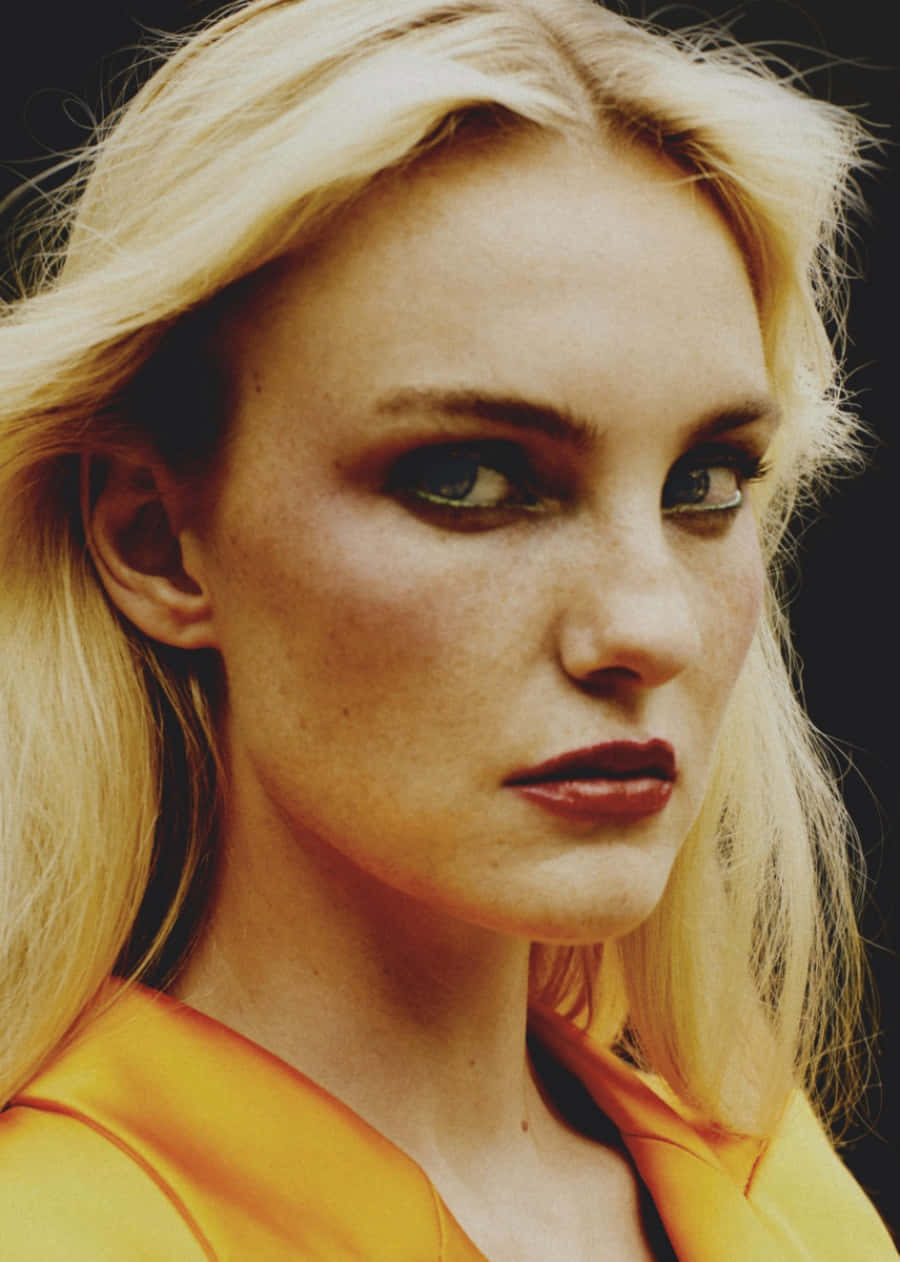 Caroline Trentini, blonde woman, freckles, SD Phone Wallpaper