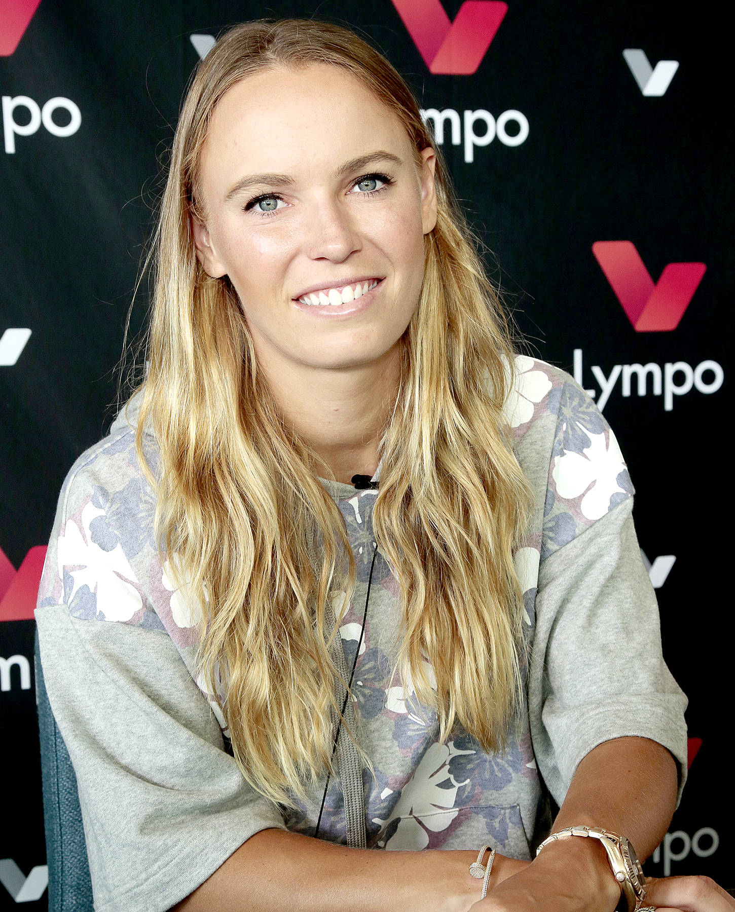Caroline Wozniacki, floral gray shirt, blonde woman, HD Phone Wallpaper
