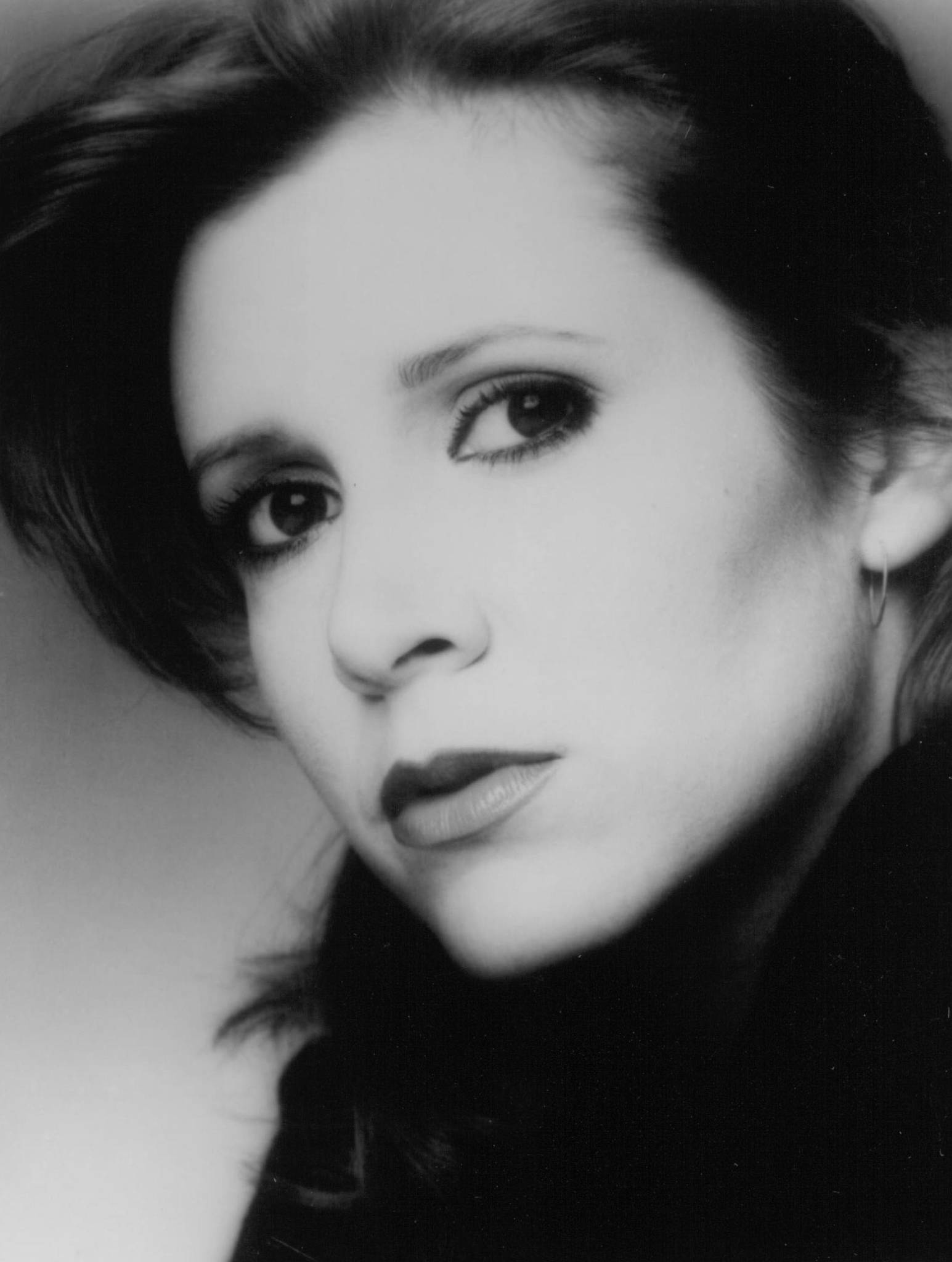 Carrie Fisher, black and white portrait, intense eyes, Full HD Phone Wallpaper