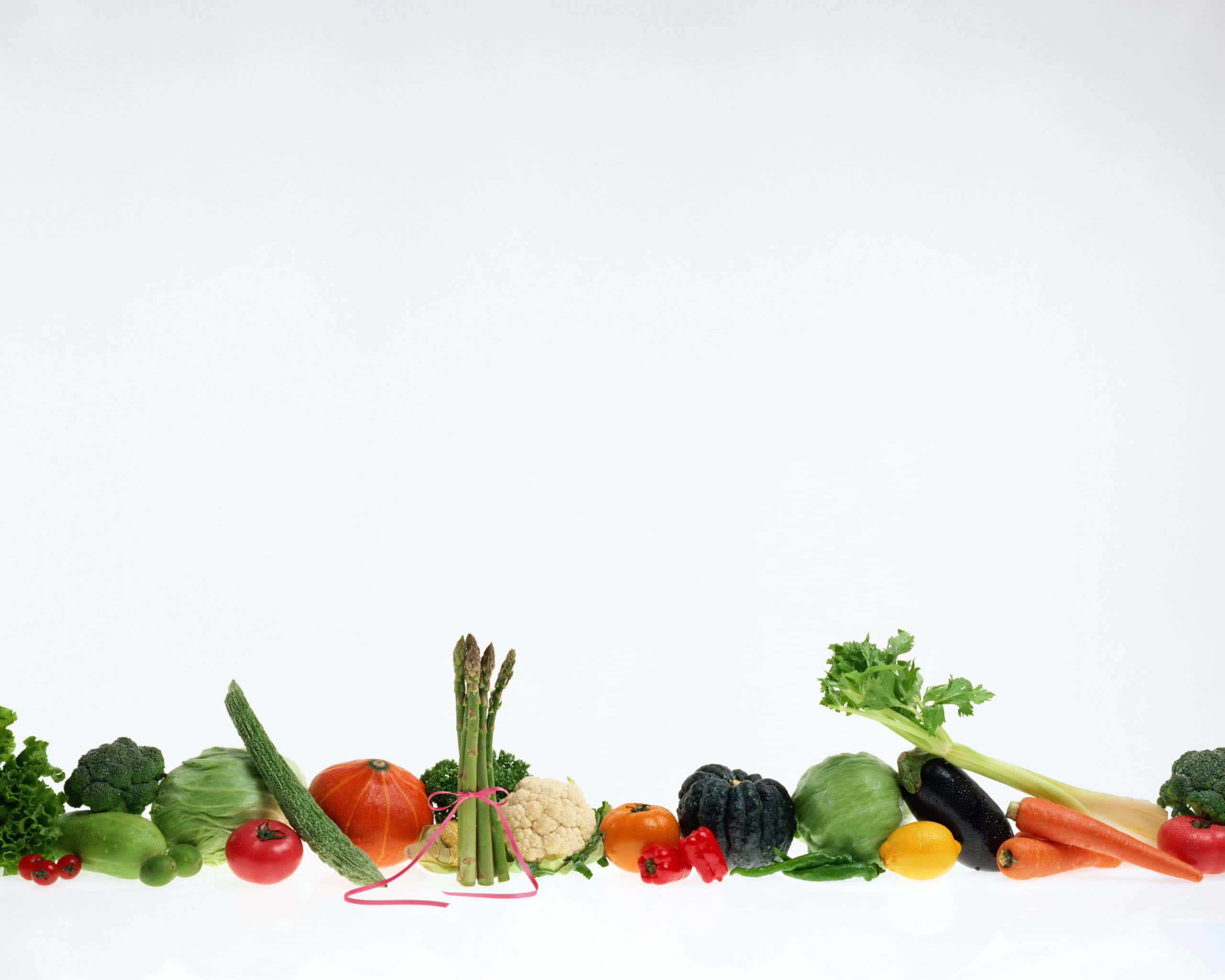 asparagus, tomatoes, carrots, 2K Desktop Wallpaper