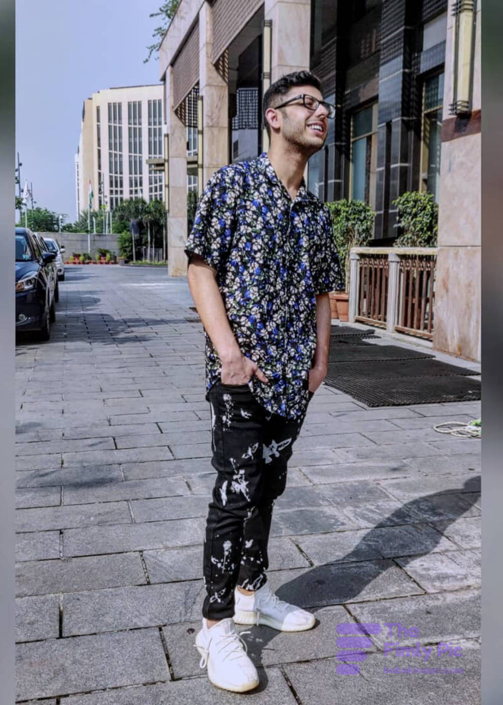Carryminati, floral shirt, paint-splattered pants, HD Phone Wallpaper