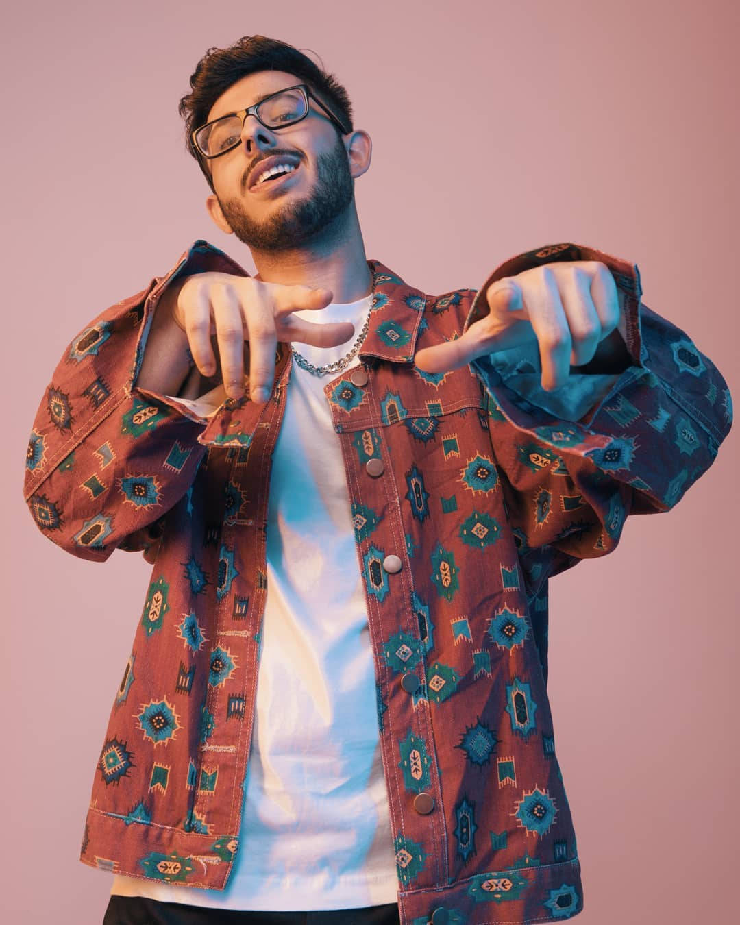Carryminati, iPhone, soft pink background, HD Phone Wallpaper