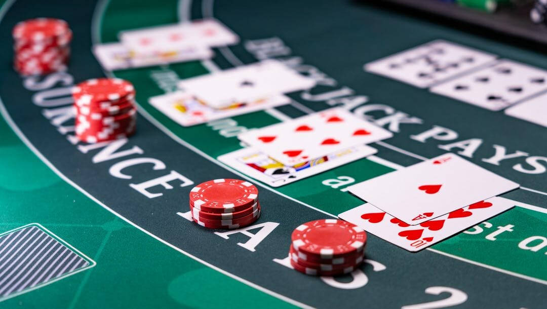 blackjack, poker chips, playing cards, SD Desktop Wallpaper