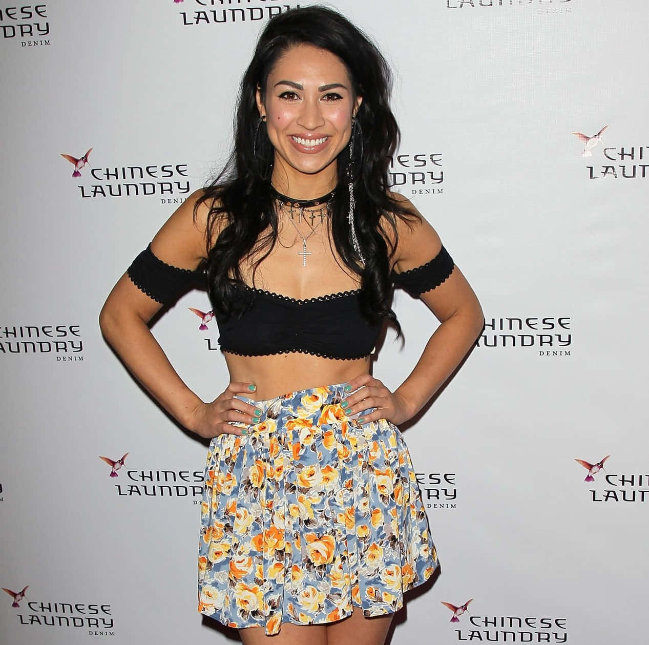 Cassie Steele, floral skirt, black crop top, SD Desktop Wallpaper