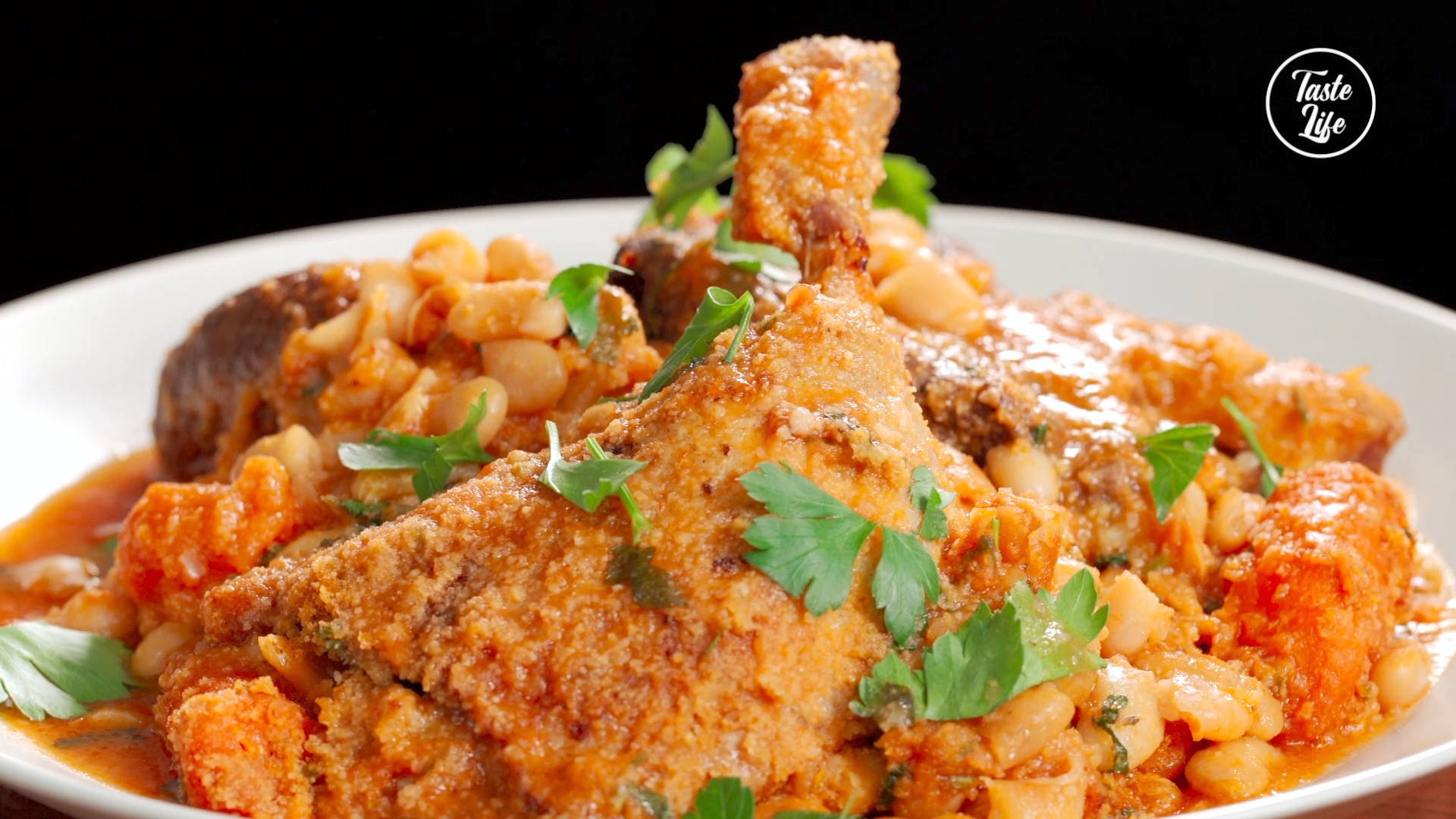 Chicken Cassoulet, Parsley Garnish, White Plate, Full HD Desktop Wallpaper