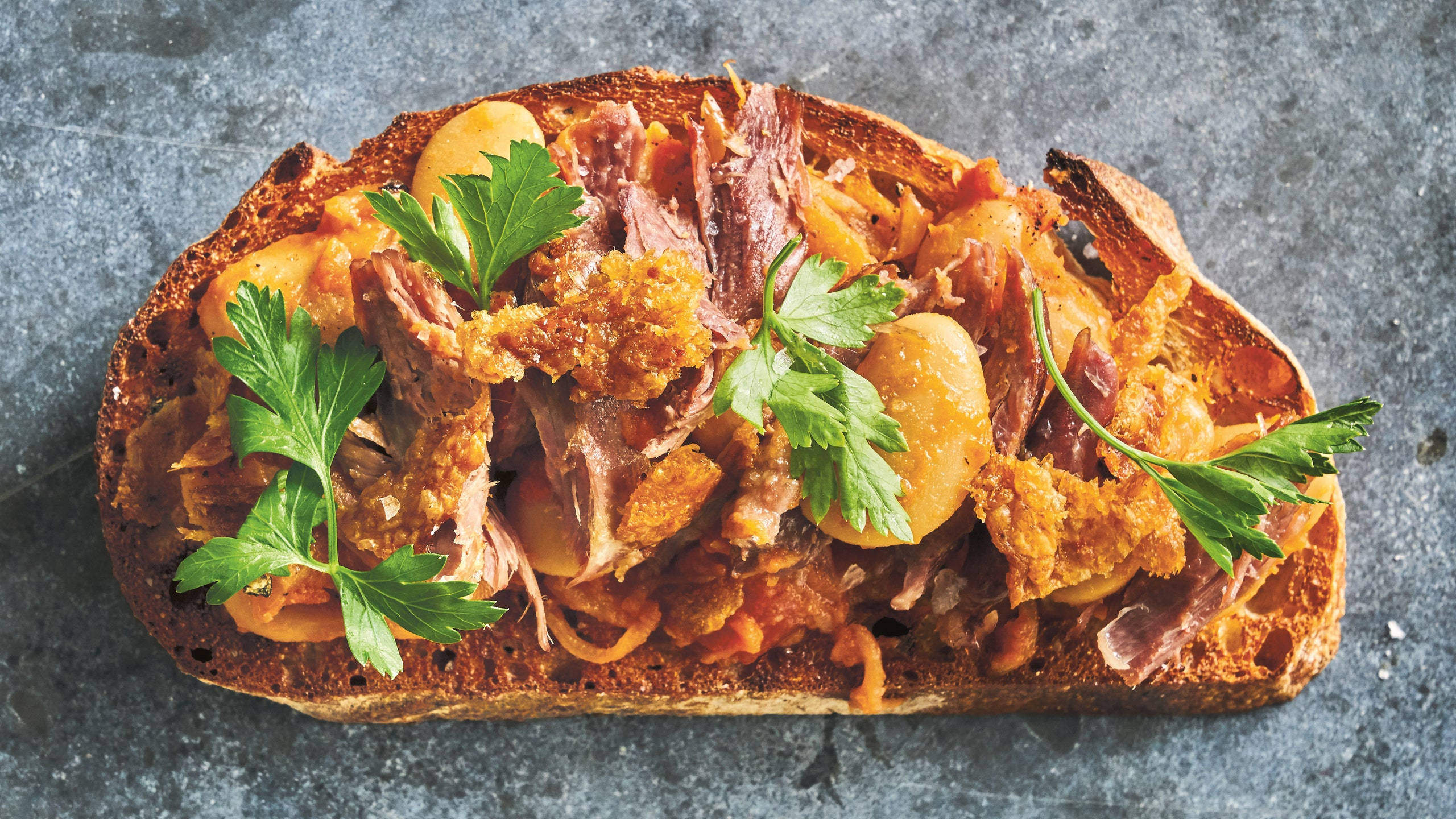 duck confit, cassoulet, toast, 2K Desktop Wallpaper