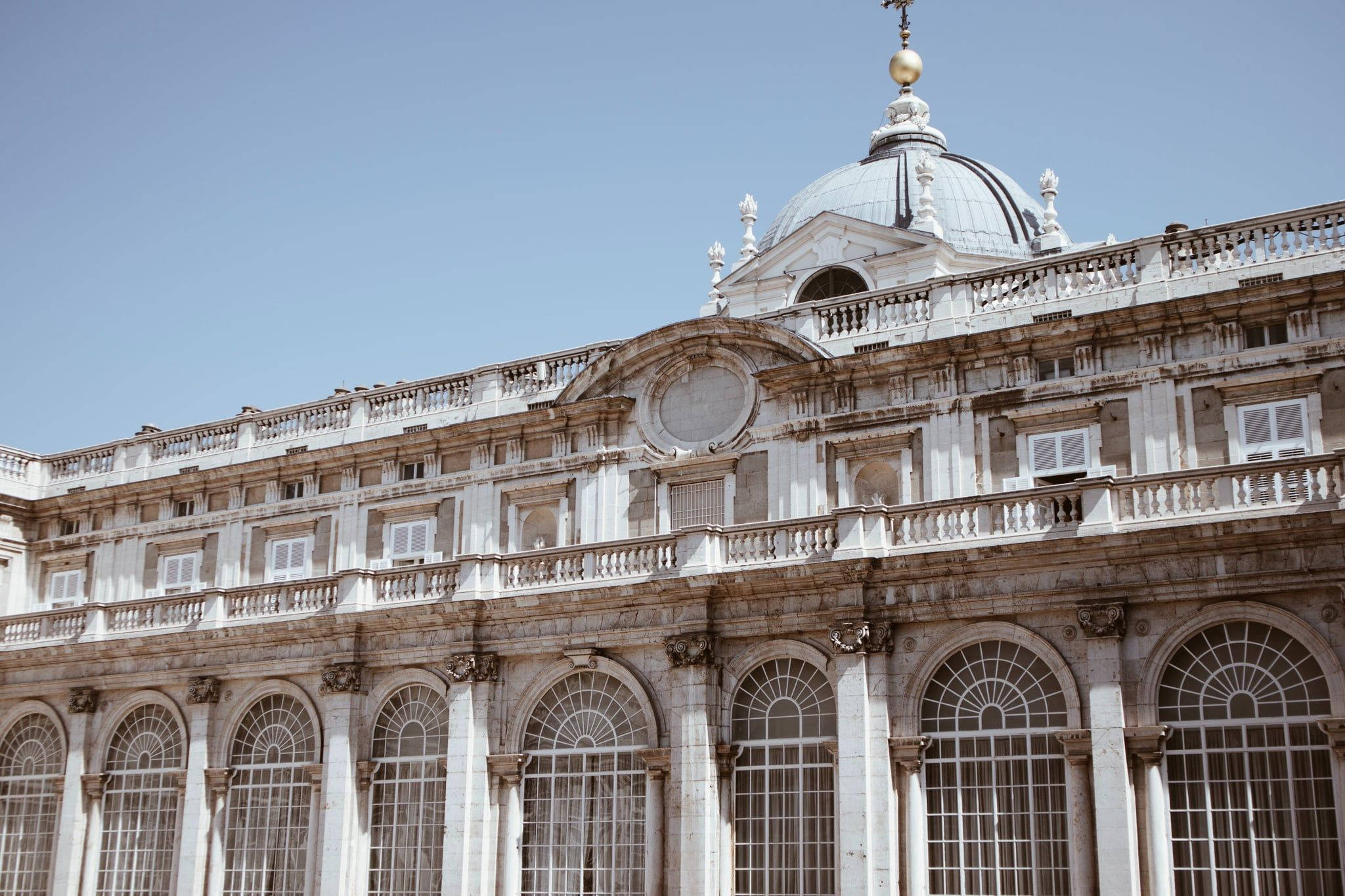 neoclassical building, arched windows, domed roof, Full HD Desktop Wallpaper