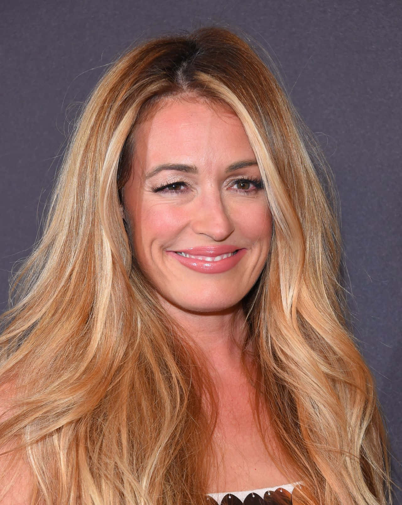 Cat Deeley, smiling, long wavy blonde hair, HD Phone Wallpaper