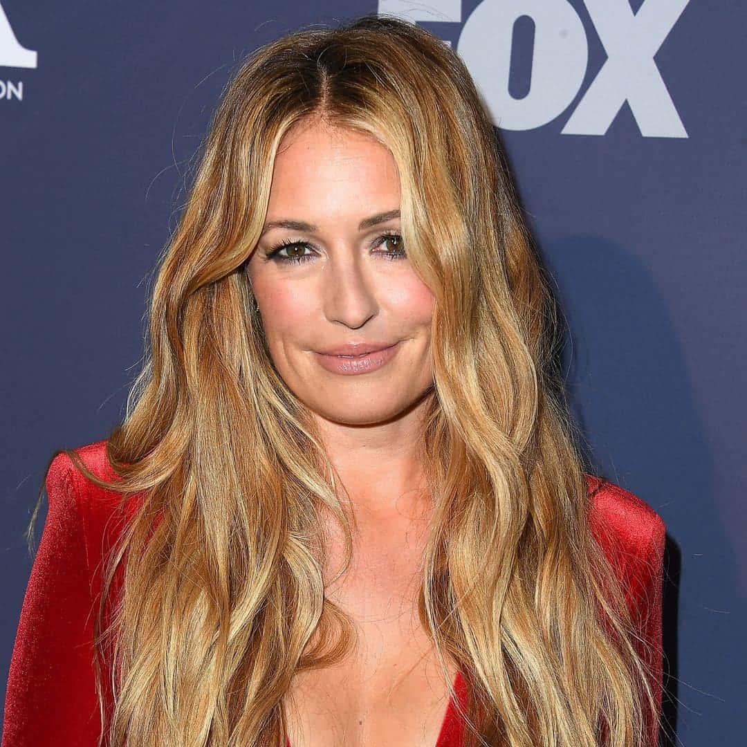 Cat Deeley, red velvet top, blue FOX backdrop, SD Desktop Wallpaper