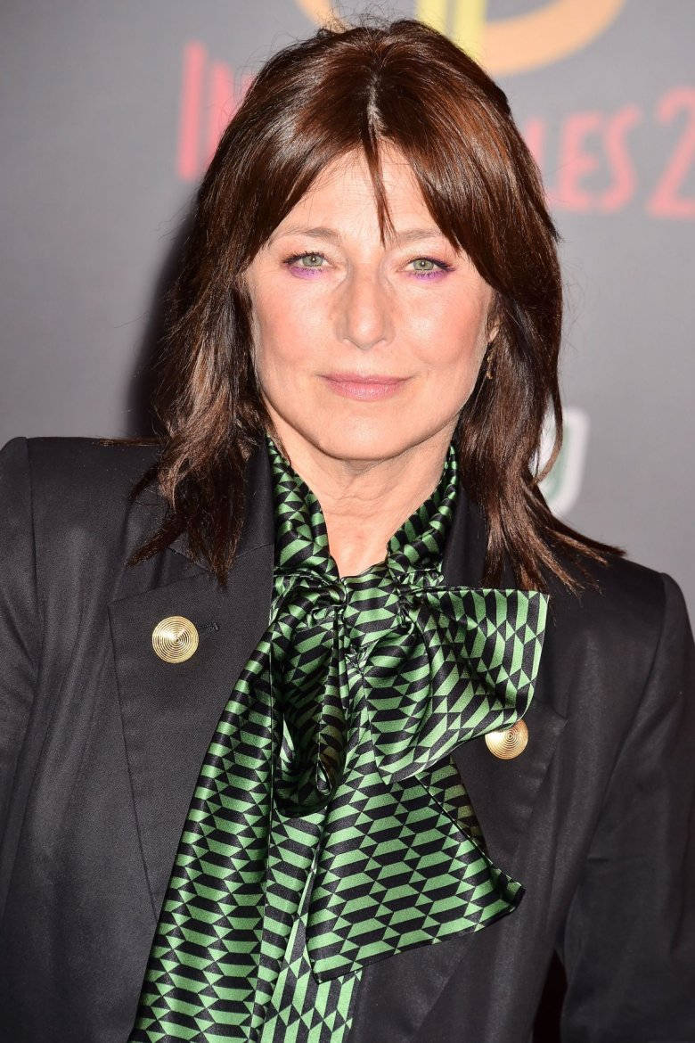 Catherine Keener, brown hair, purple eyeshadow, SD Phone Wallpaper