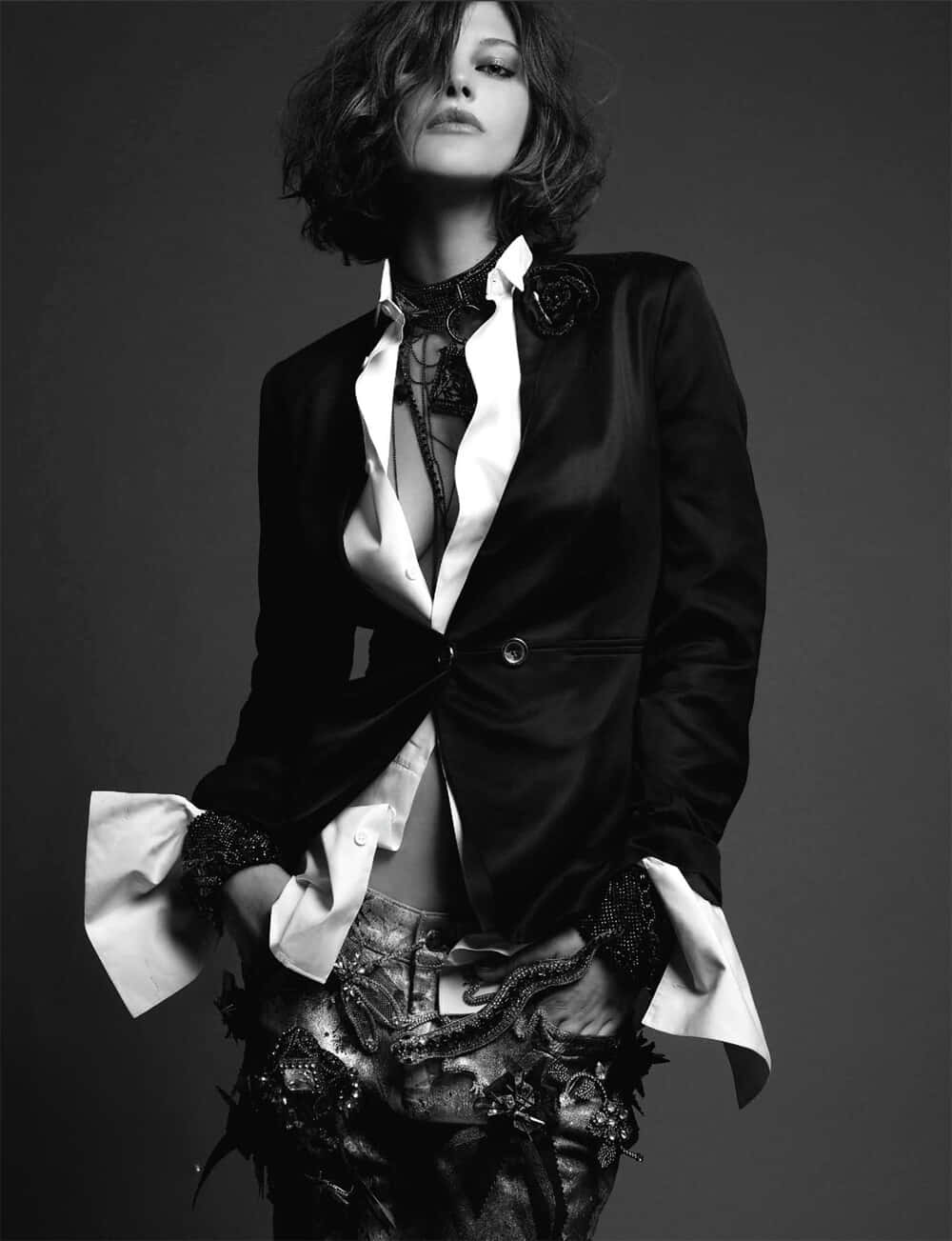 Catherine Mcneil, black blazer, ornate pants, HD Phone Wallpaper