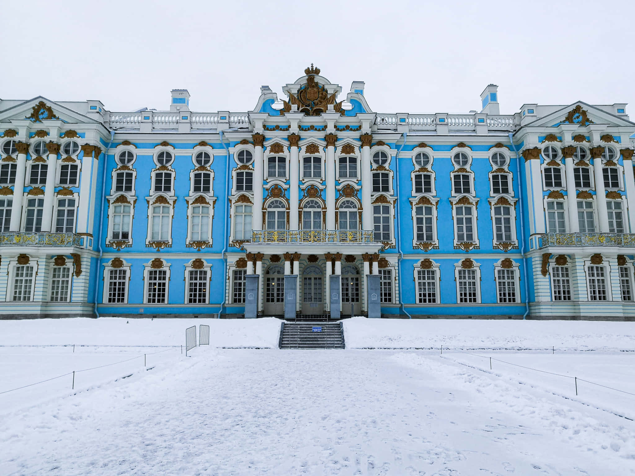 Catherine Palace, blue and white baroque palace, gold accents, Full HD Desktop Wallpaper