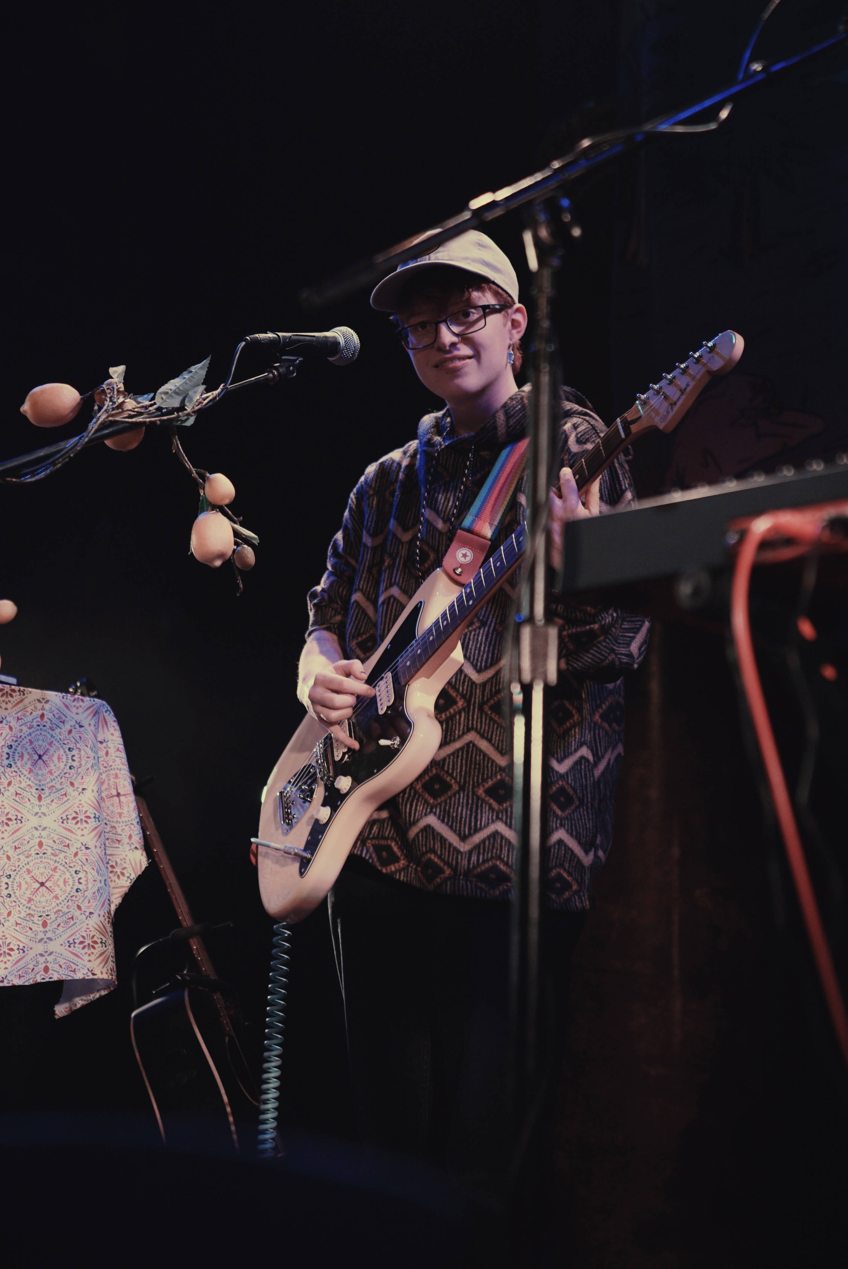 Cavetown, electric guitar, stage lights, 4K Phone Wallpaper