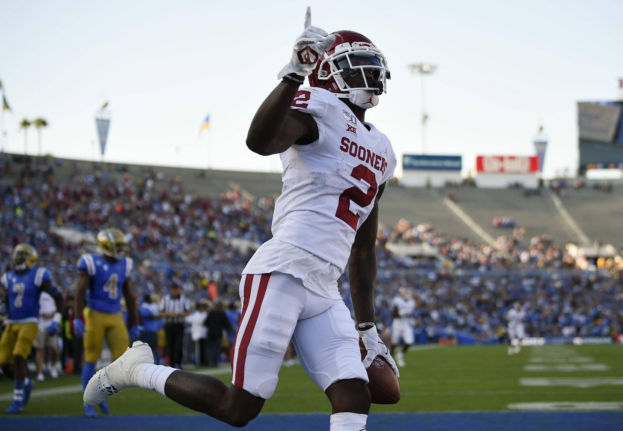Ceedee Lamb, white and red uniform, touchdown, Full HD Desktop Wallpaper