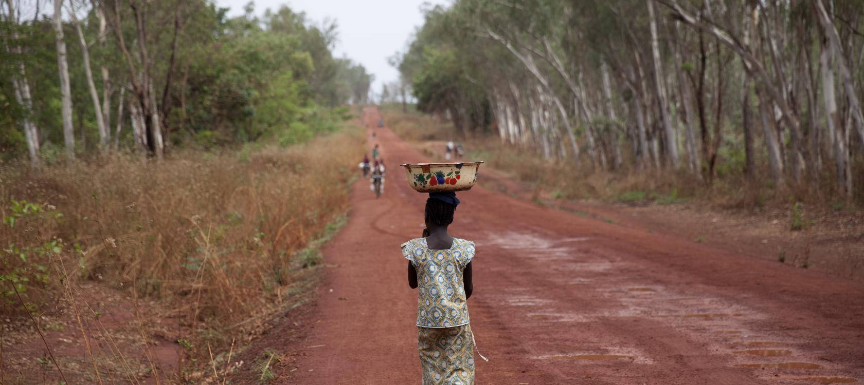 Central African Republic, red dirt road, colorful basket, HD Desktop Wallpaper