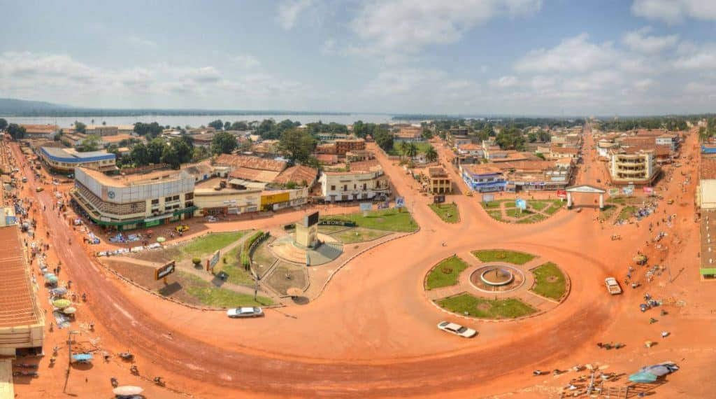 Central African Republic, red dirt roads, central roundabout, SD Desktop Wallpaper